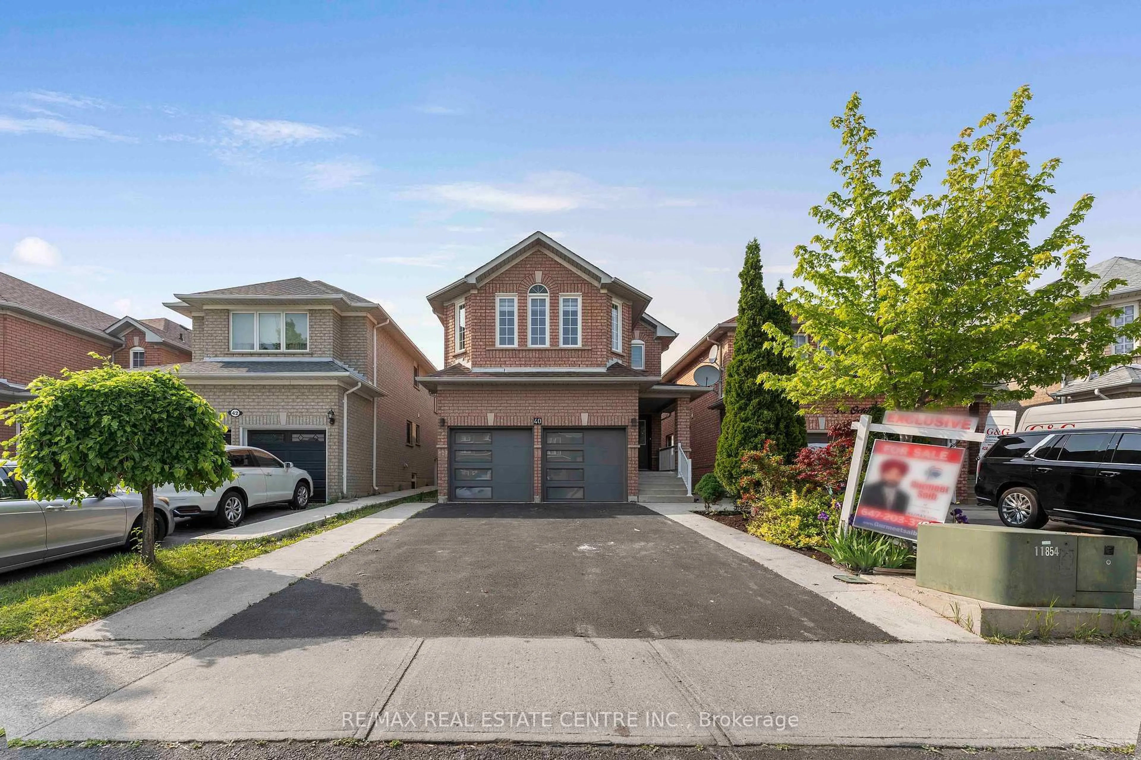 Home with brick exterior material, street for 40 Octillo Blvd, Brampton Ontario L6R 2P6