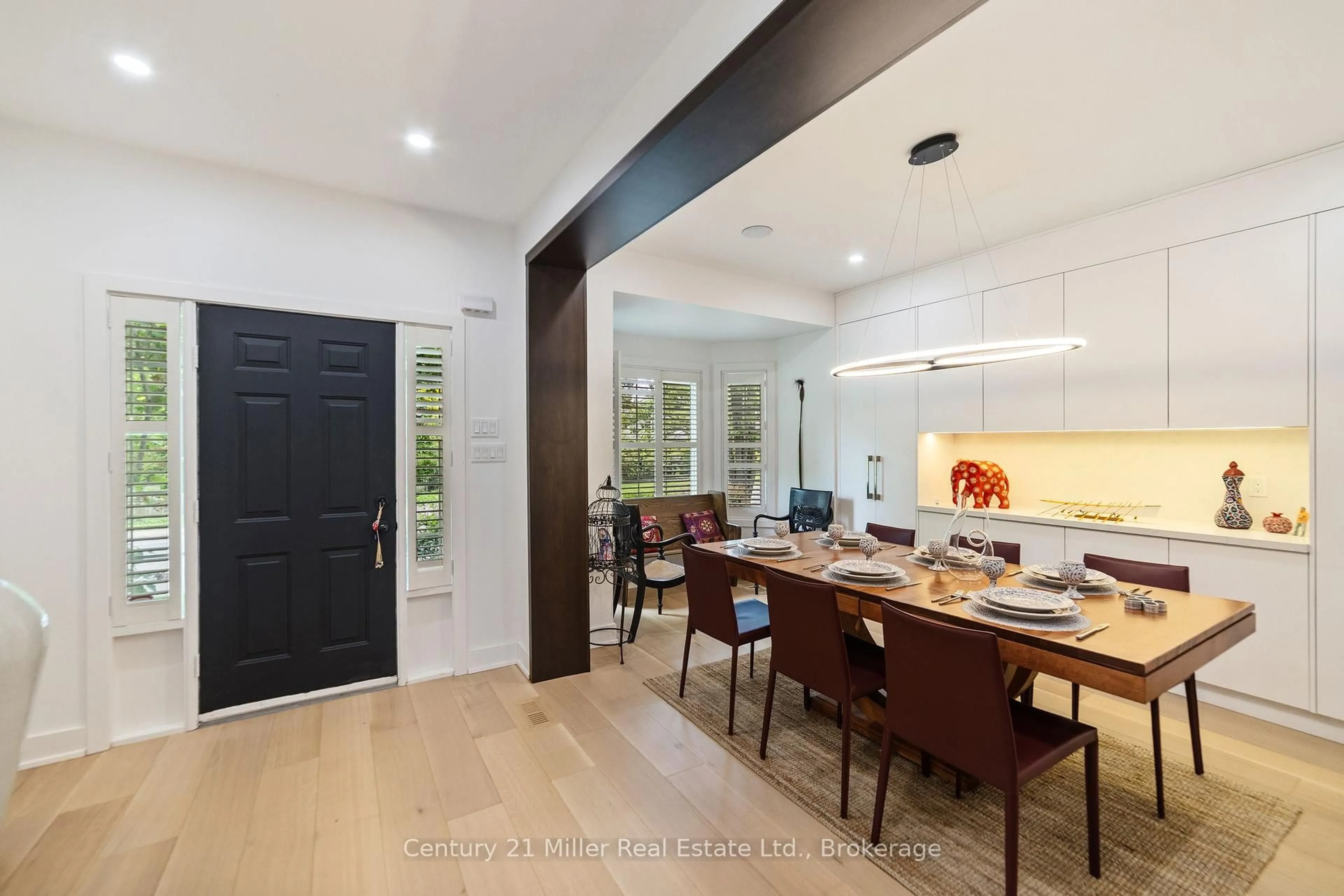 Unknown for 1061 North Shore Blvd #11, Burlington Ontario L7T 1X9