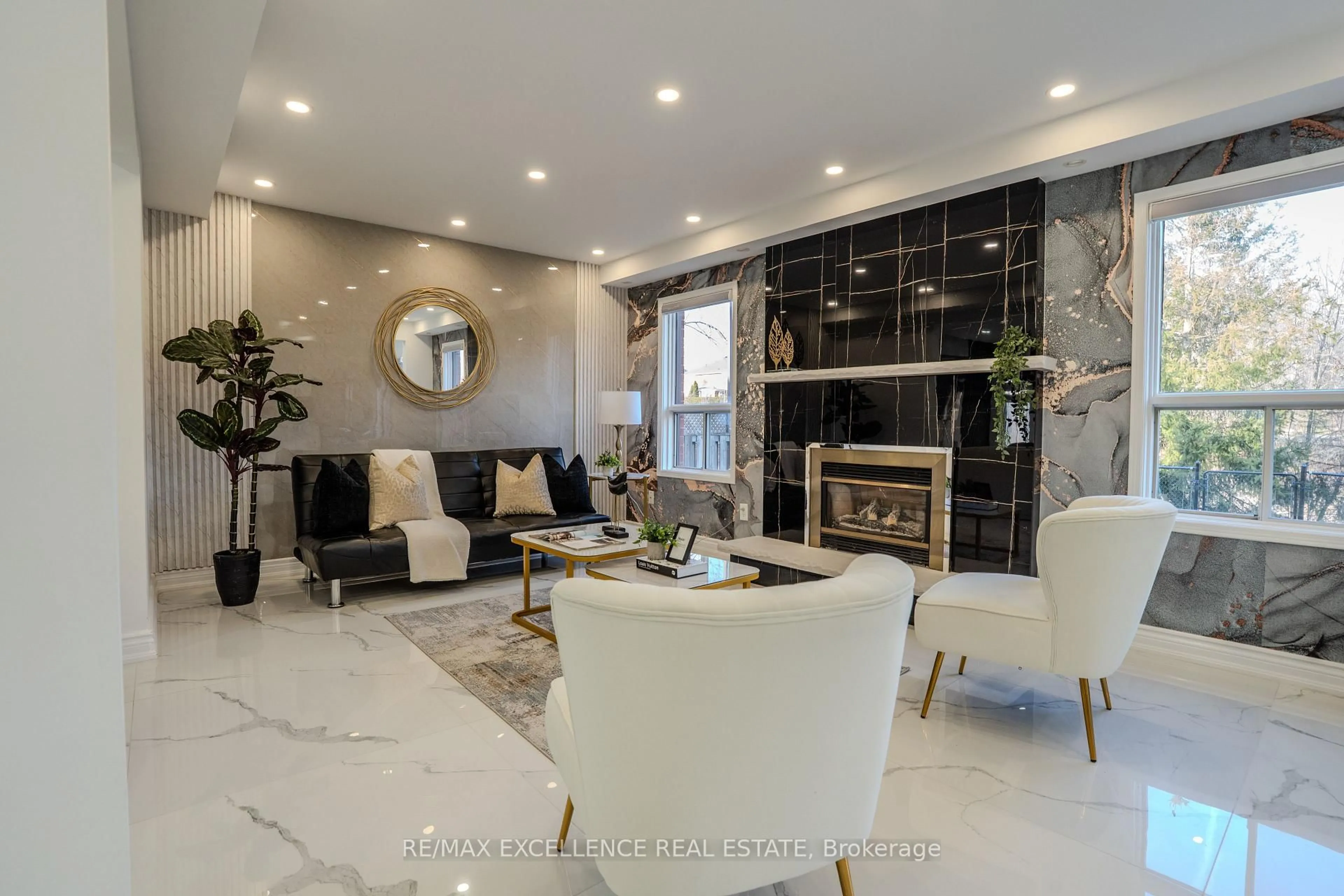 Living room with furniture, ceramic/tile floor for 6839 Gracefield Dr, Mississauga Ontario L5N 6T6