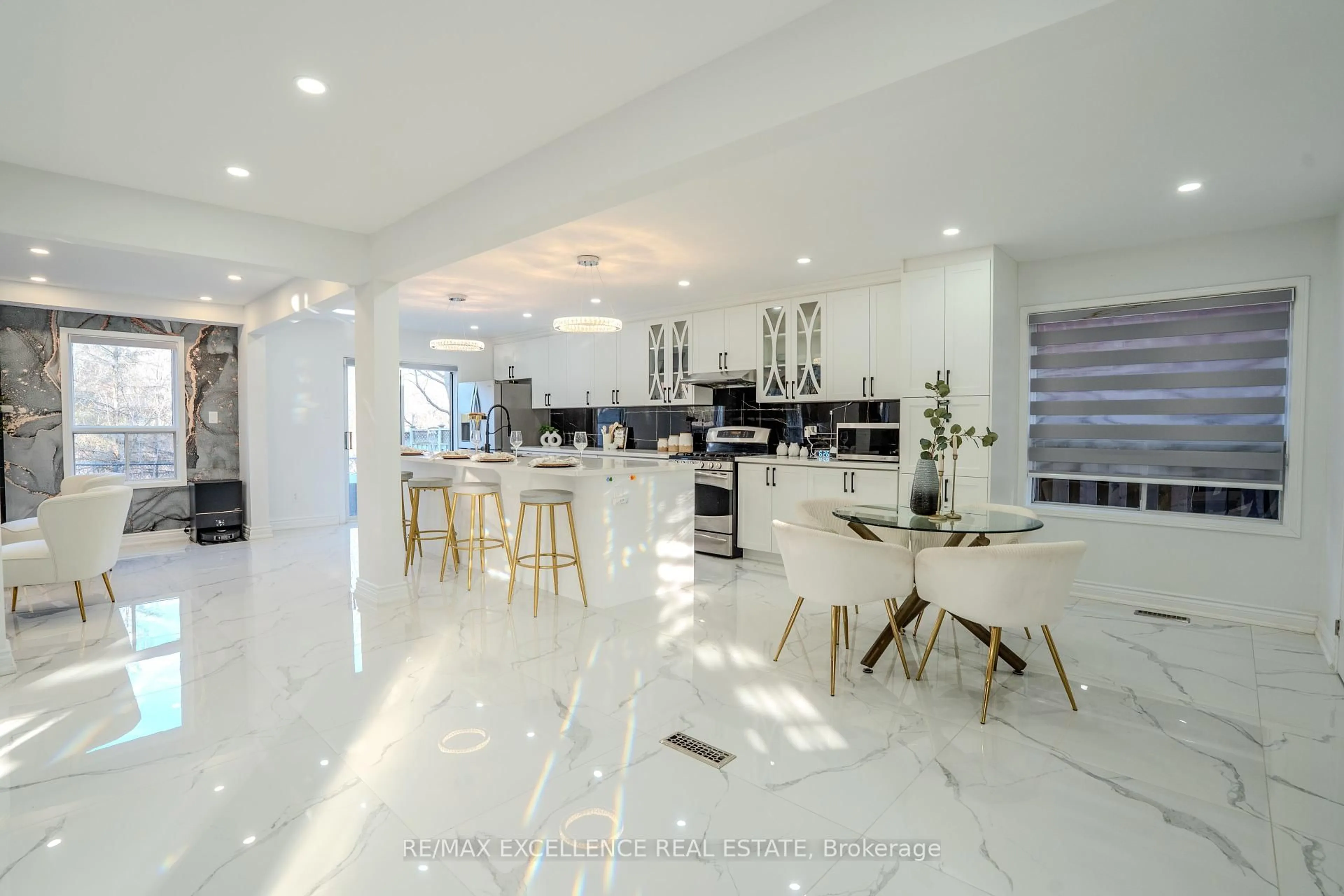 Contemporary kitchen, ceramic/tile floor for 6839 Gracefield Dr, Mississauga Ontario L5N 6T6