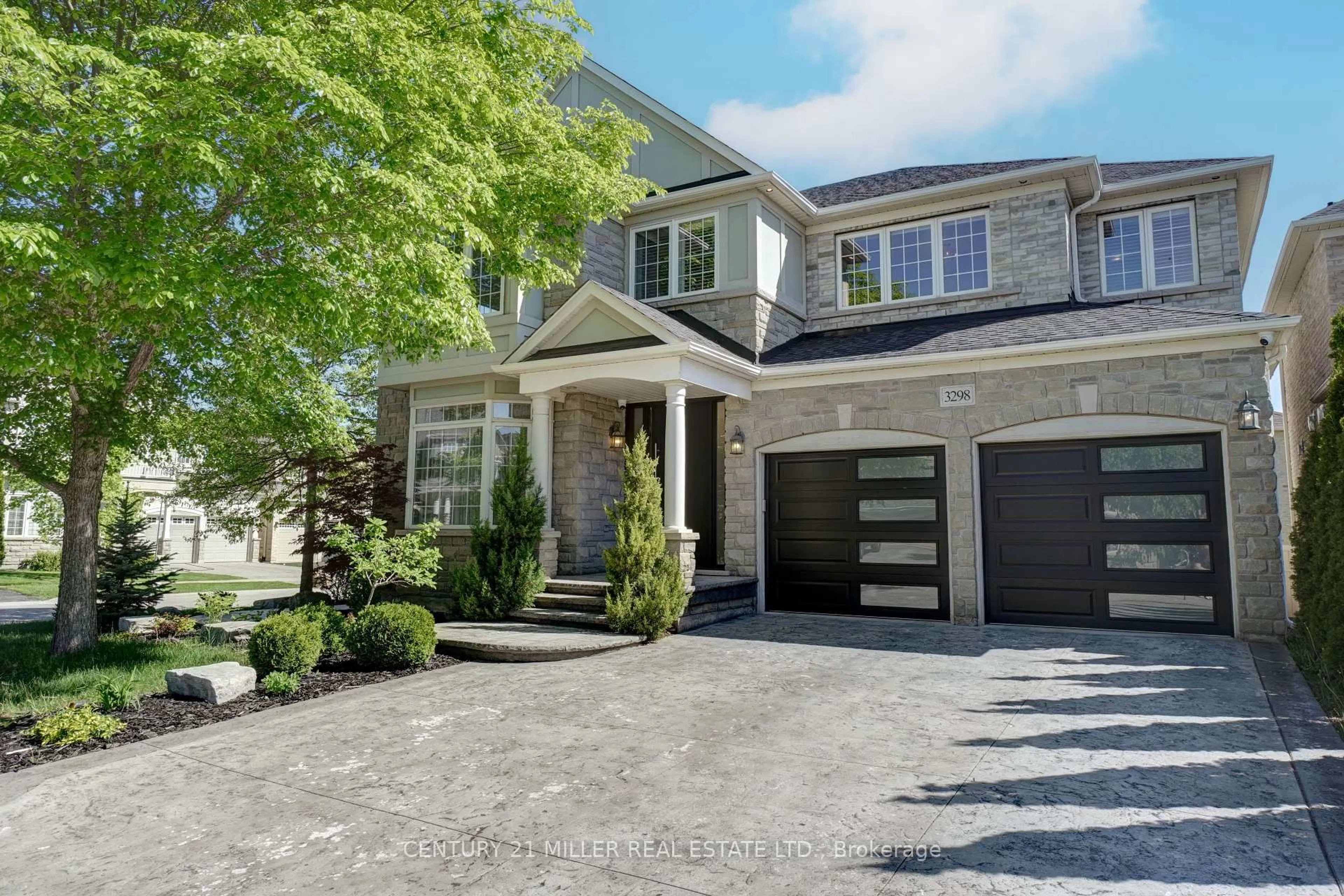 Home with brick exterior material, street for 3298 Liptay Ave, Oakville Ontario L6M 0N1