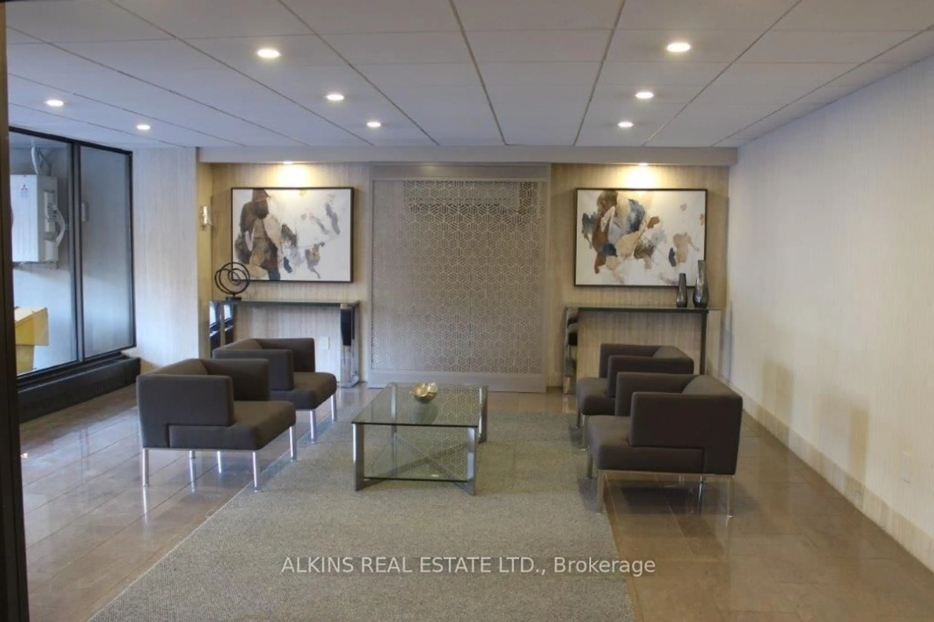 Lobby for 35 Ormskirk Ave #922, Toronto Ontario M6S 1A8