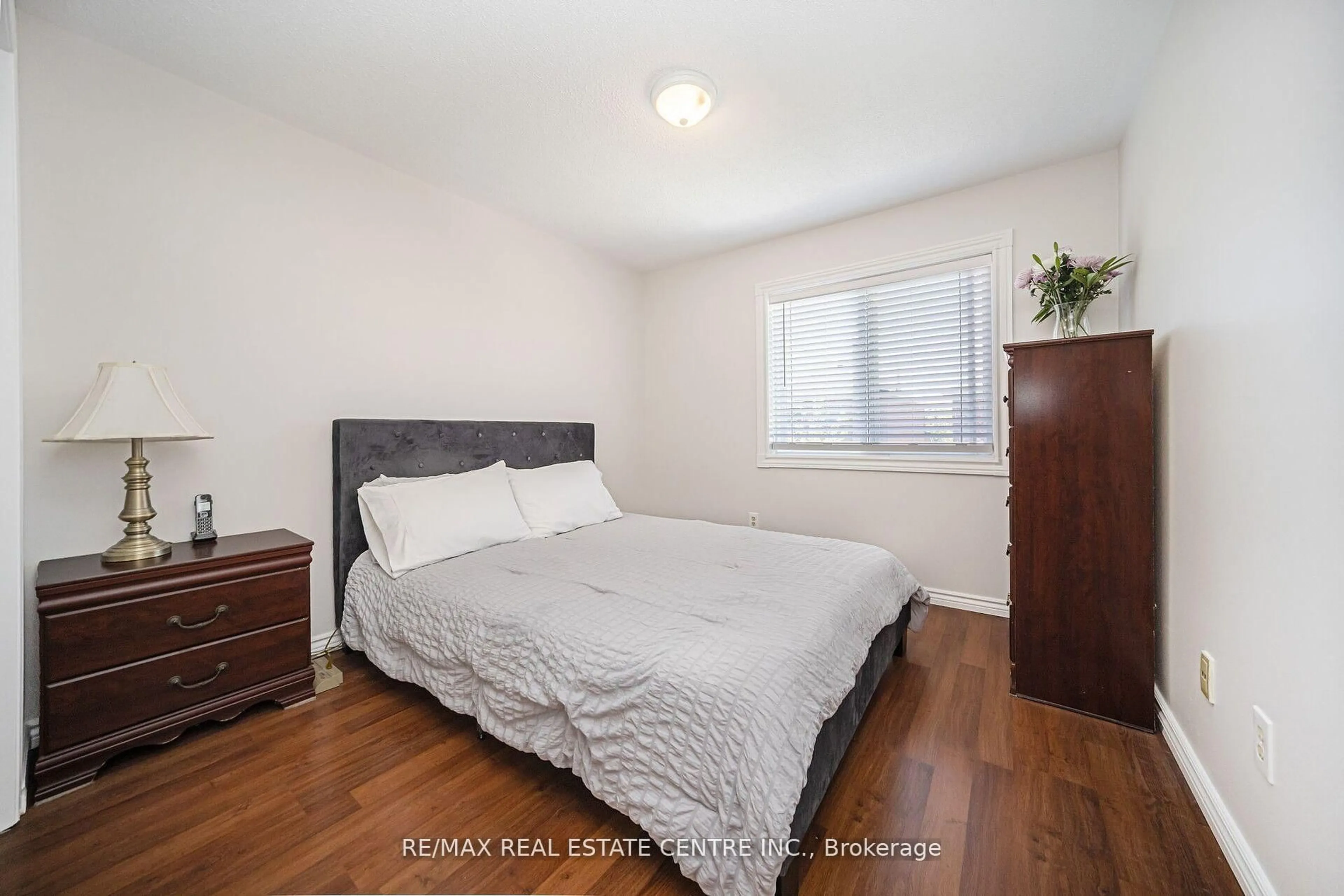 A pic of a room for 36 Lockwood Rd, Brampton Ontario L6Y 4T7