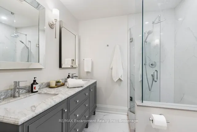 Additional property image - 2109 Wellington Ave