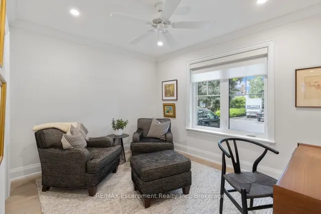 Additional property image - 2109 Wellington Ave
