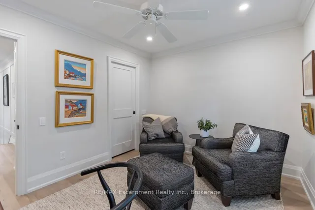 Additional property image - 2109 Wellington Ave