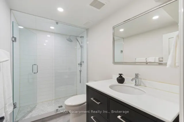 Additional property image - 2109 Wellington Ave