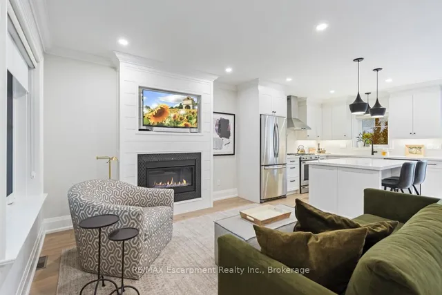 Additional property image - 2109 Wellington Ave