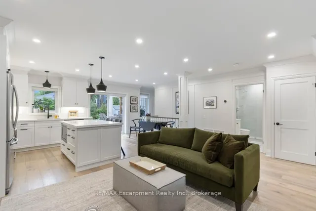 Additional property image - 2109 Wellington Ave