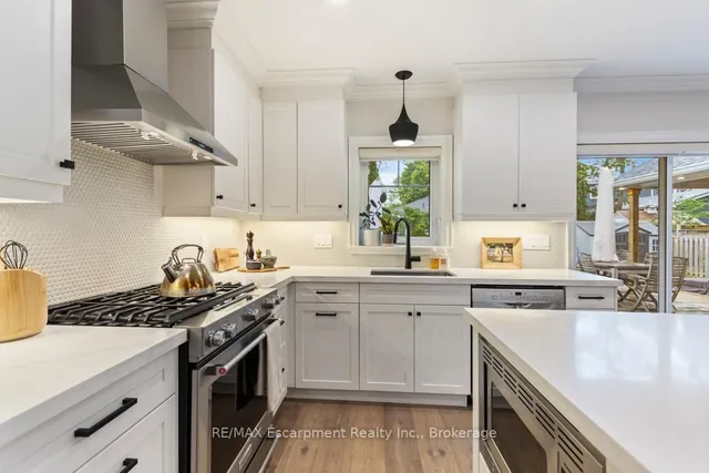 Additional property image - 2109 Wellington Ave