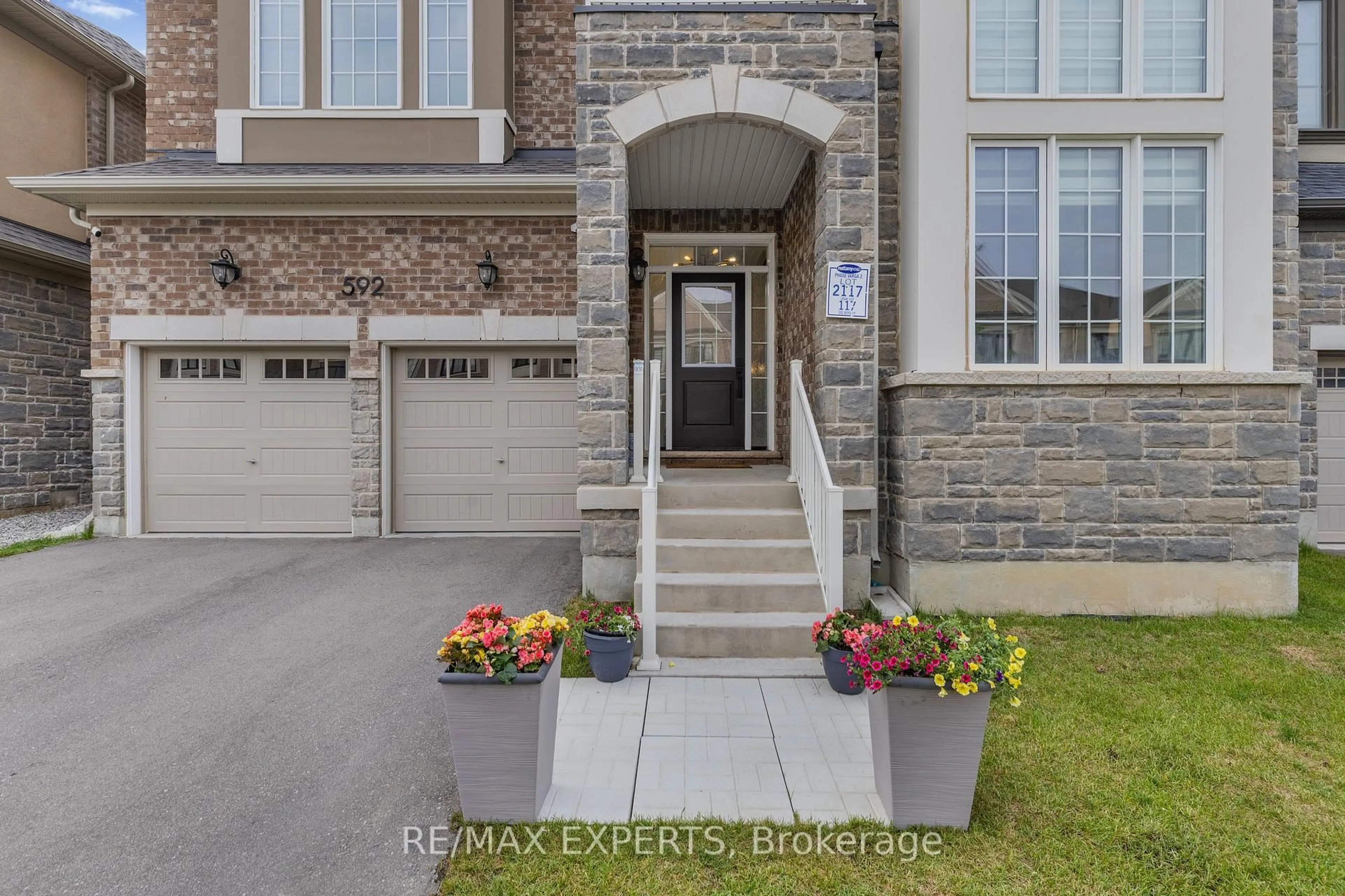 Unknown for 592 Boyd Lane, Milton Ontario L9E 1W6