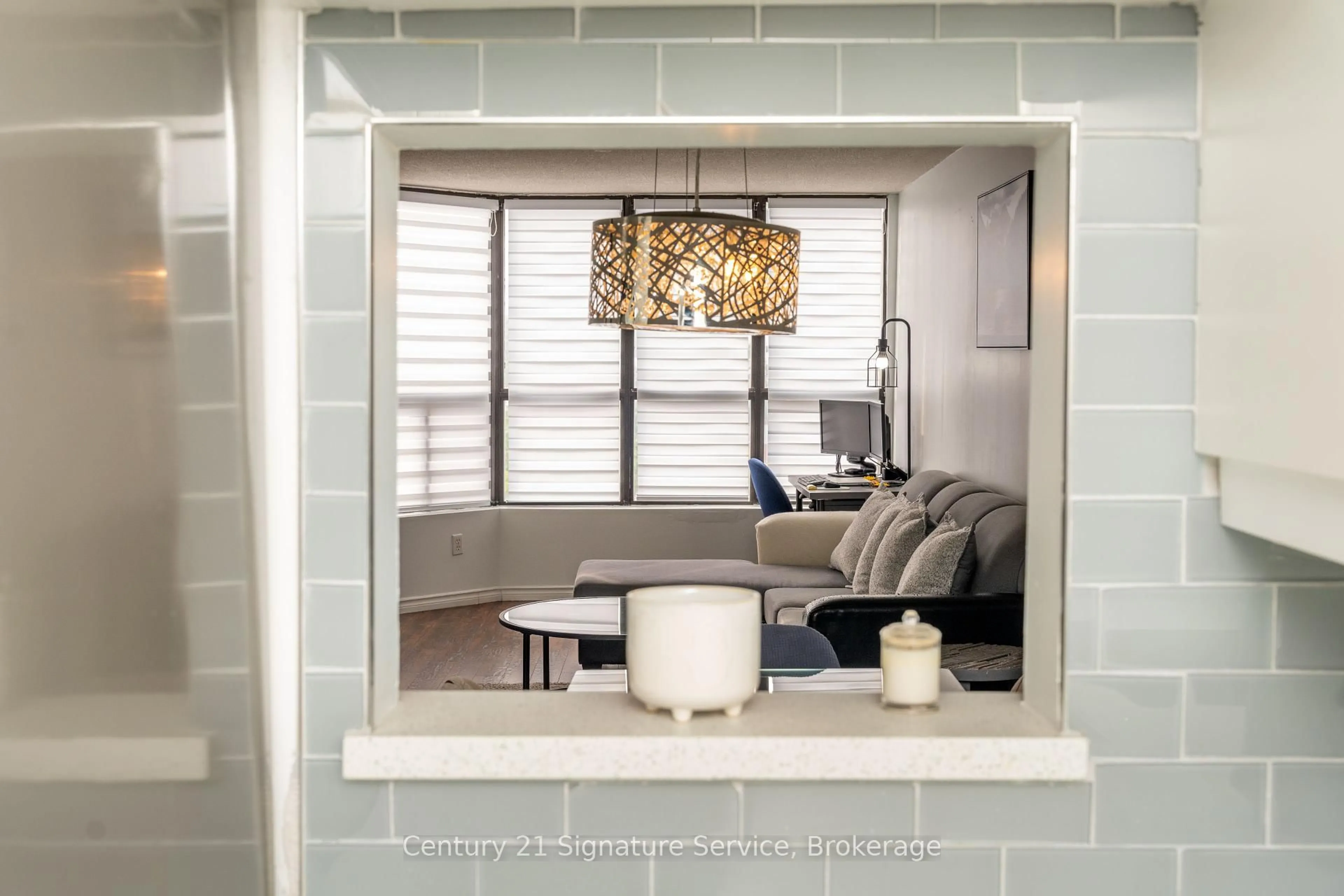 Contemporary bathroom, ceramic/tile floor for 25 Agnes St #504, Mississauga Ontario L5B 3X7