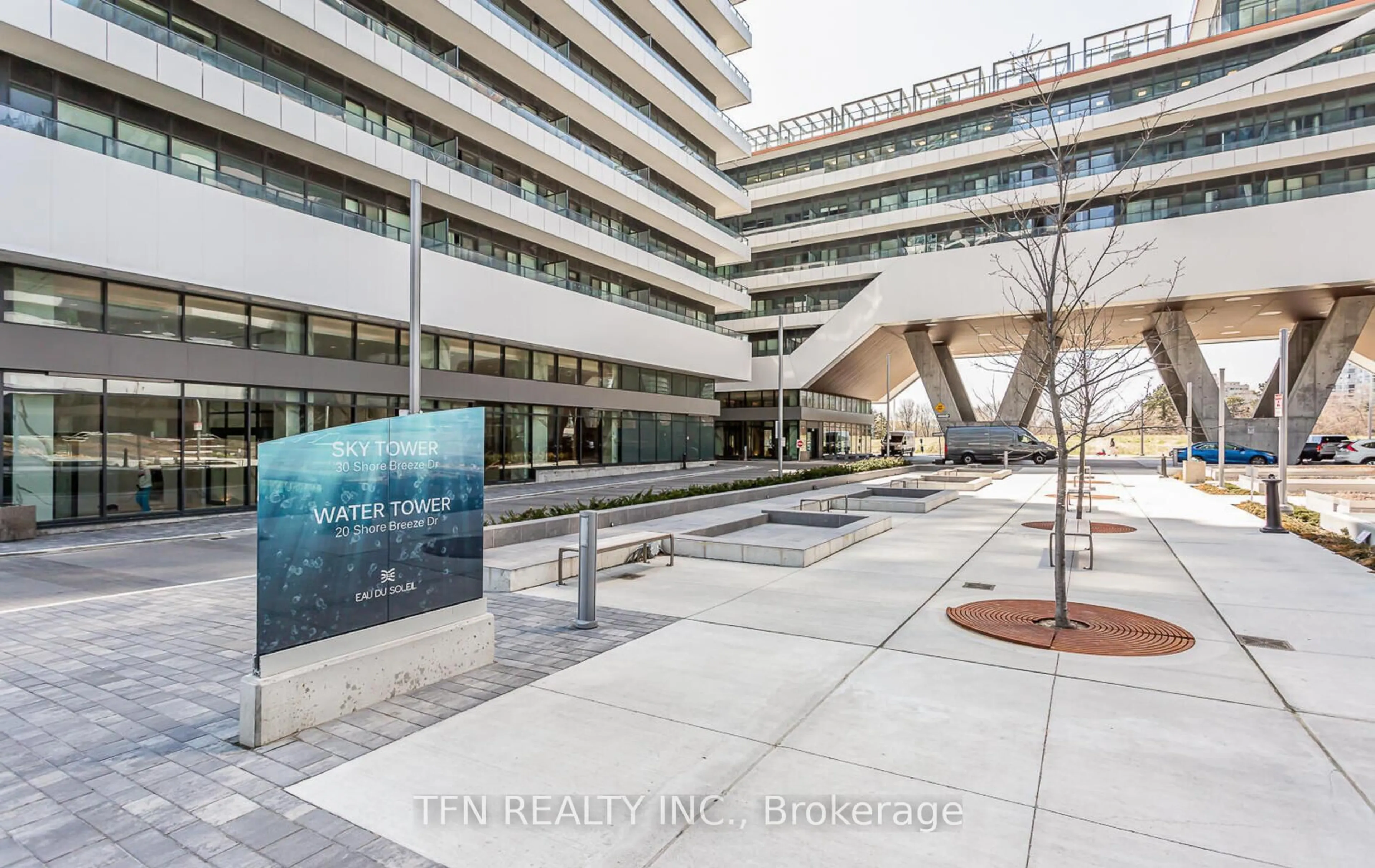 Indoor foyer for 20 Shore Breeze Dr #3510, Toronto Ontario M8V 0C7
