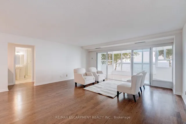 Additional property image - 5280 Lakeshore Rd Unit 205