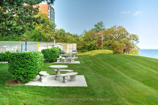 Additional property image - 5280 Lakeshore Rd Unit 205