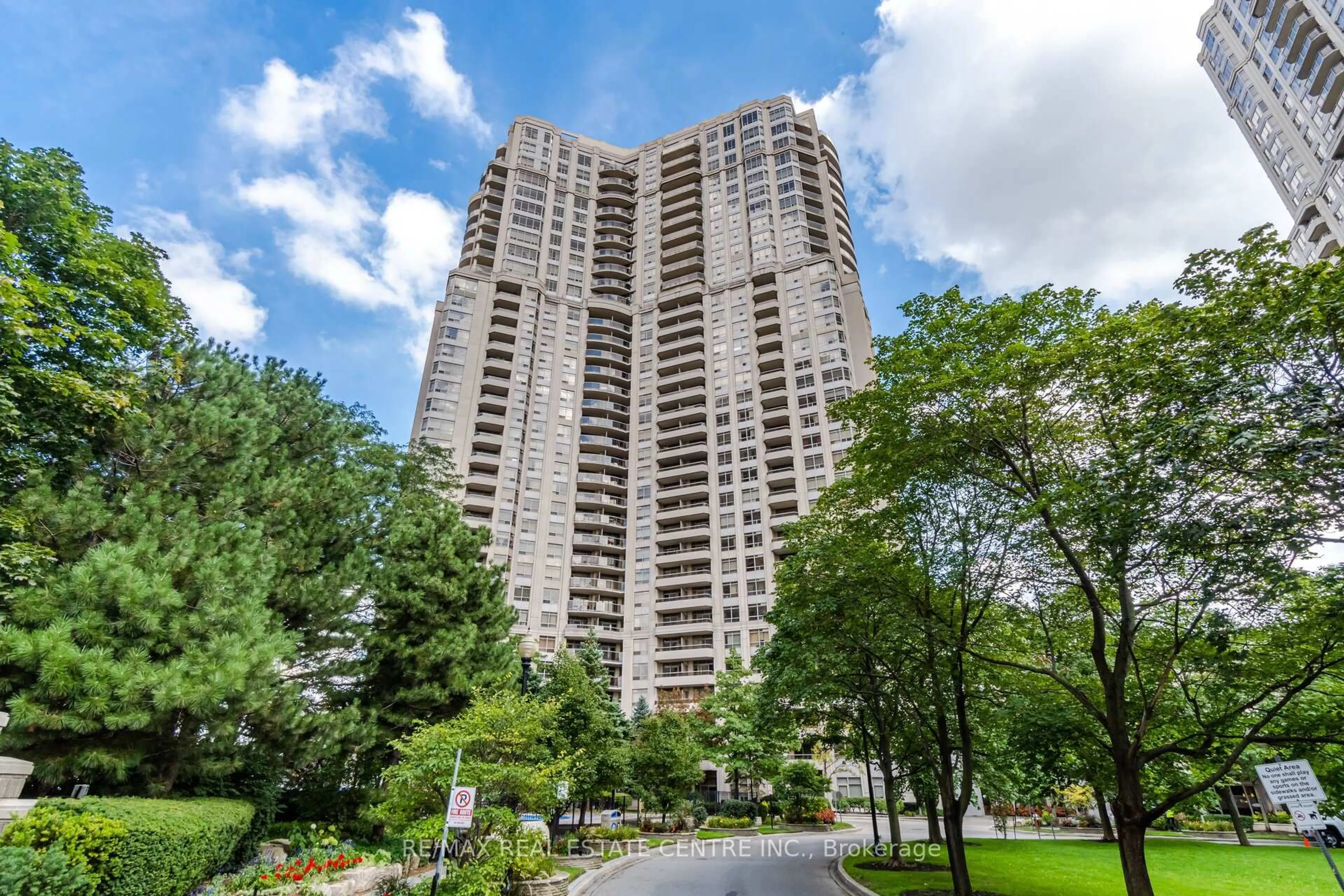Unknown for 35 Kingsbridge Garden Circ #514, Mississauga Ontario L5R 3Z5