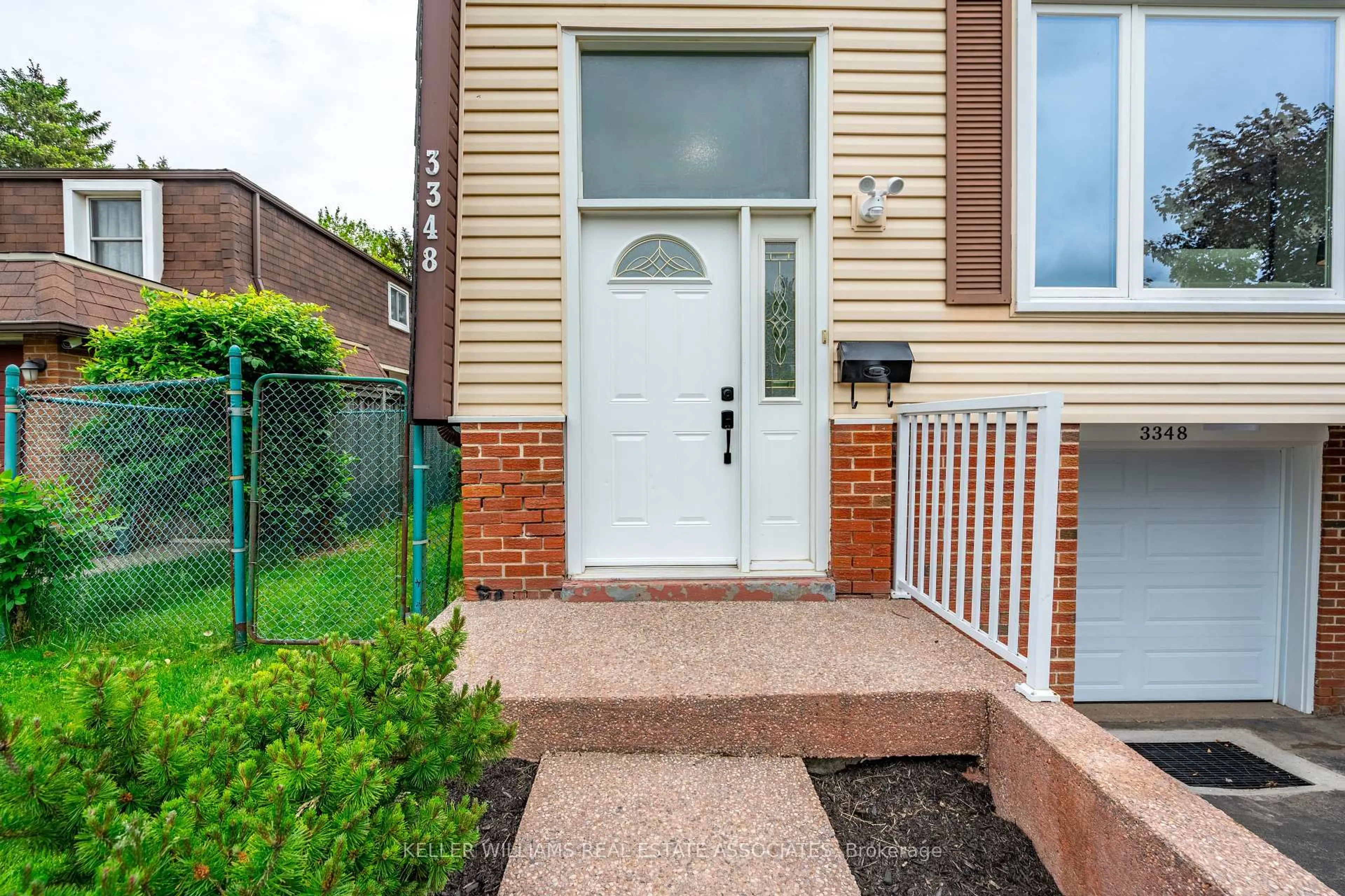 Unknown for 3348 Hannibal Rd, Burlington Ontario L7M 1R7
