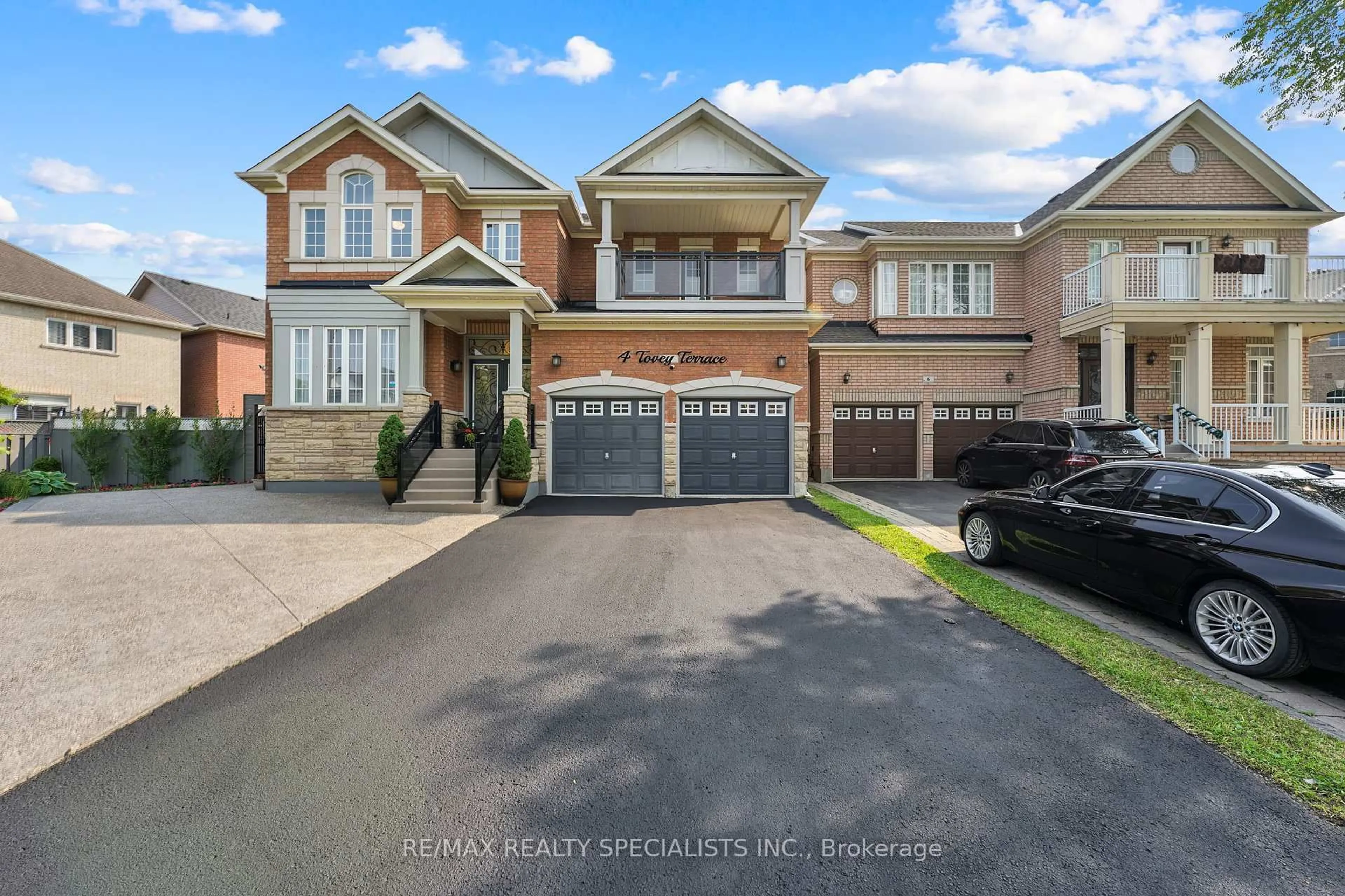 Unknown for 4 Tovey Terr, Brampton Ontario L6R 3E6