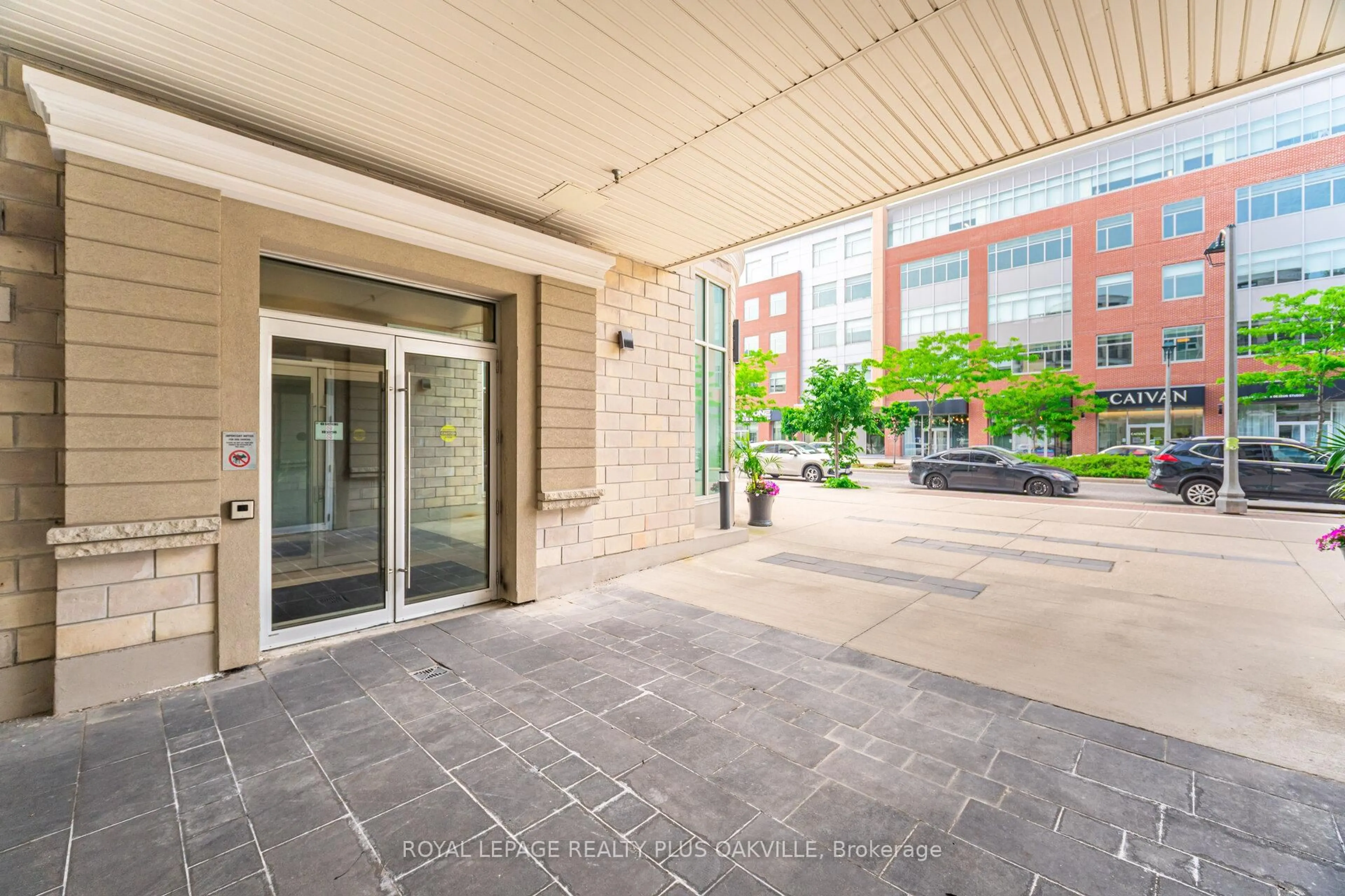 Unknown for 216 Oak Park Blvd #325, Oakville Ontario L6H 7S8