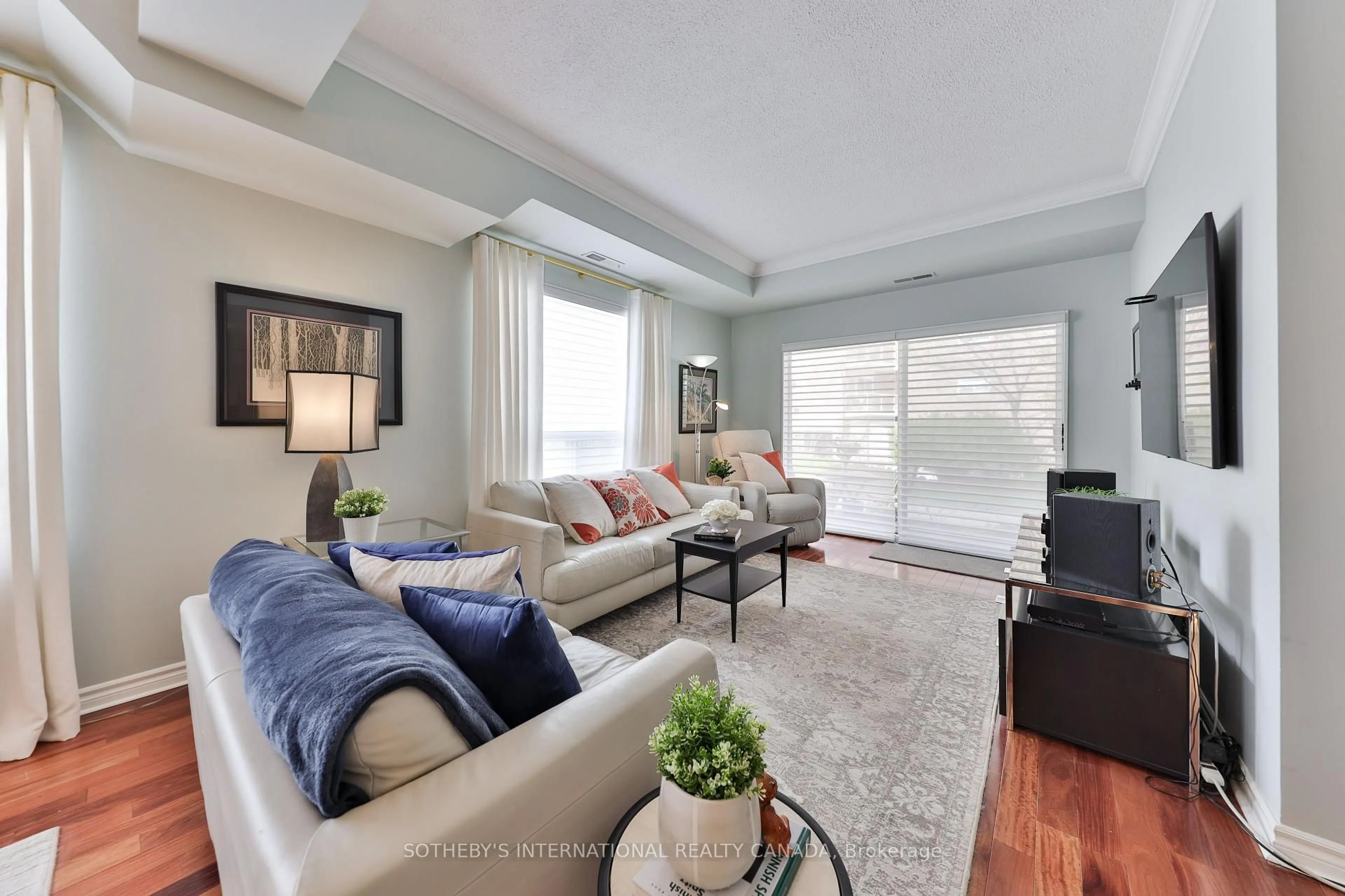 Living room with furniture, unknown for 5194 Lakeshore Rd #102, Burlington Ontario L7L 6P5