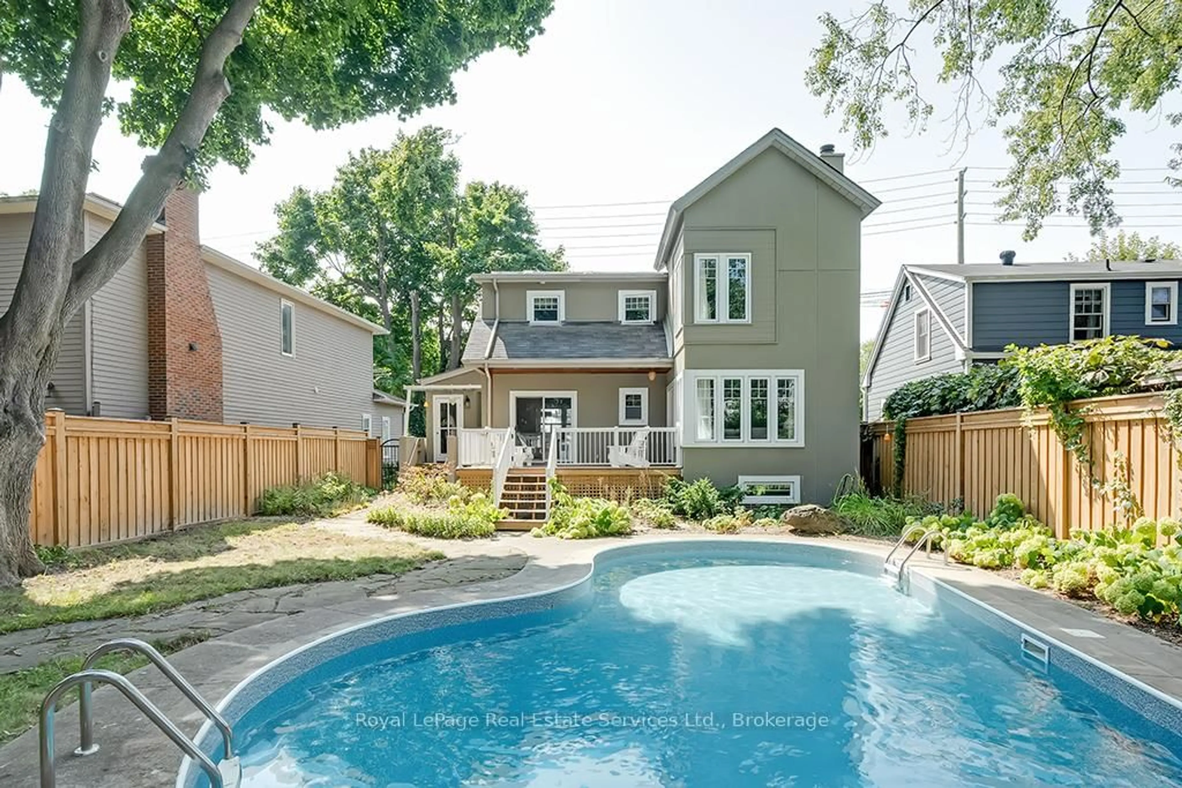 Pool for 247 Allan St, Oakville Ontario L6J 3P2