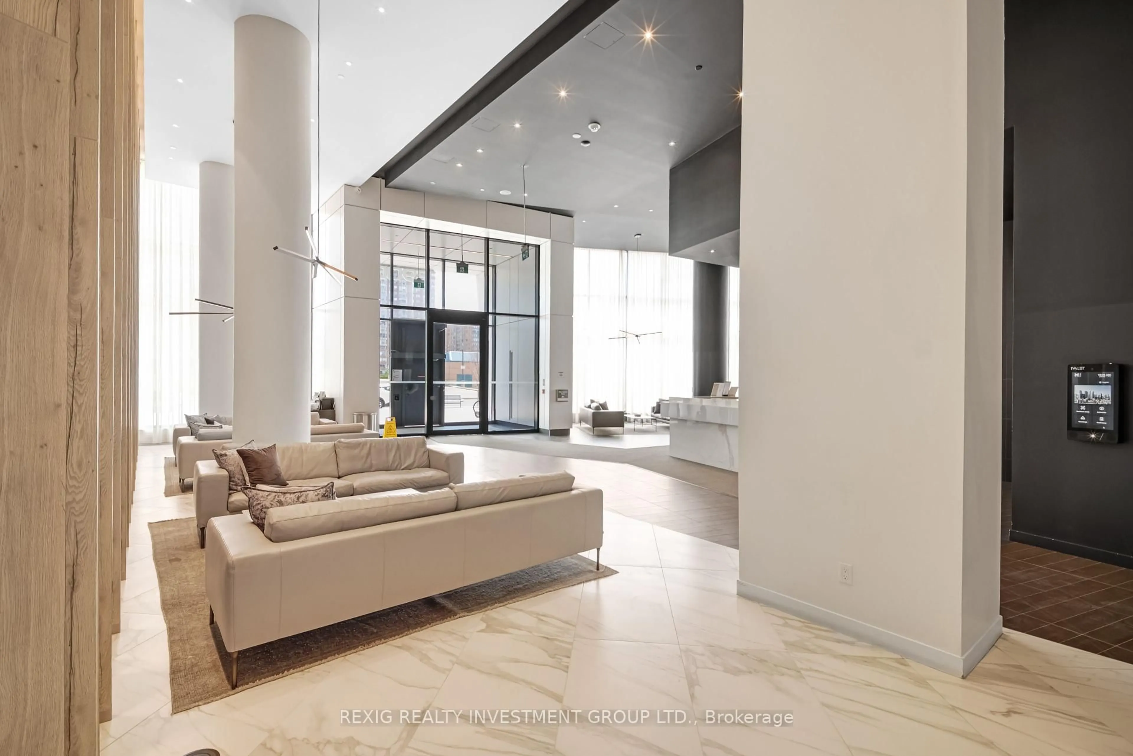 Lobby for 3900 Confederation Pkwy #418, Mississauga Ontario L5B 0K7