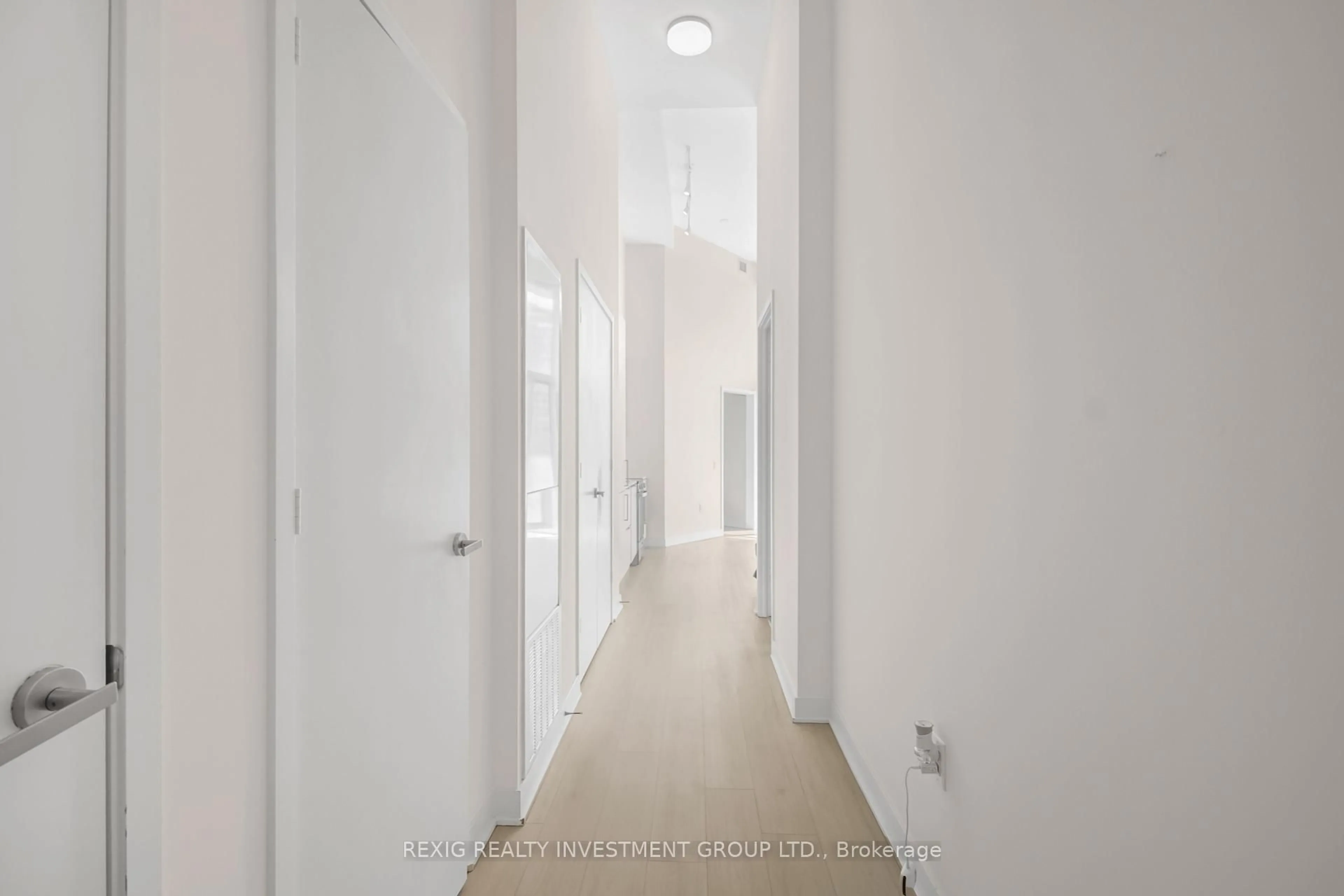 Unknown for 3900 Confederation Pkwy #418, Mississauga Ontario L5B 0K7
