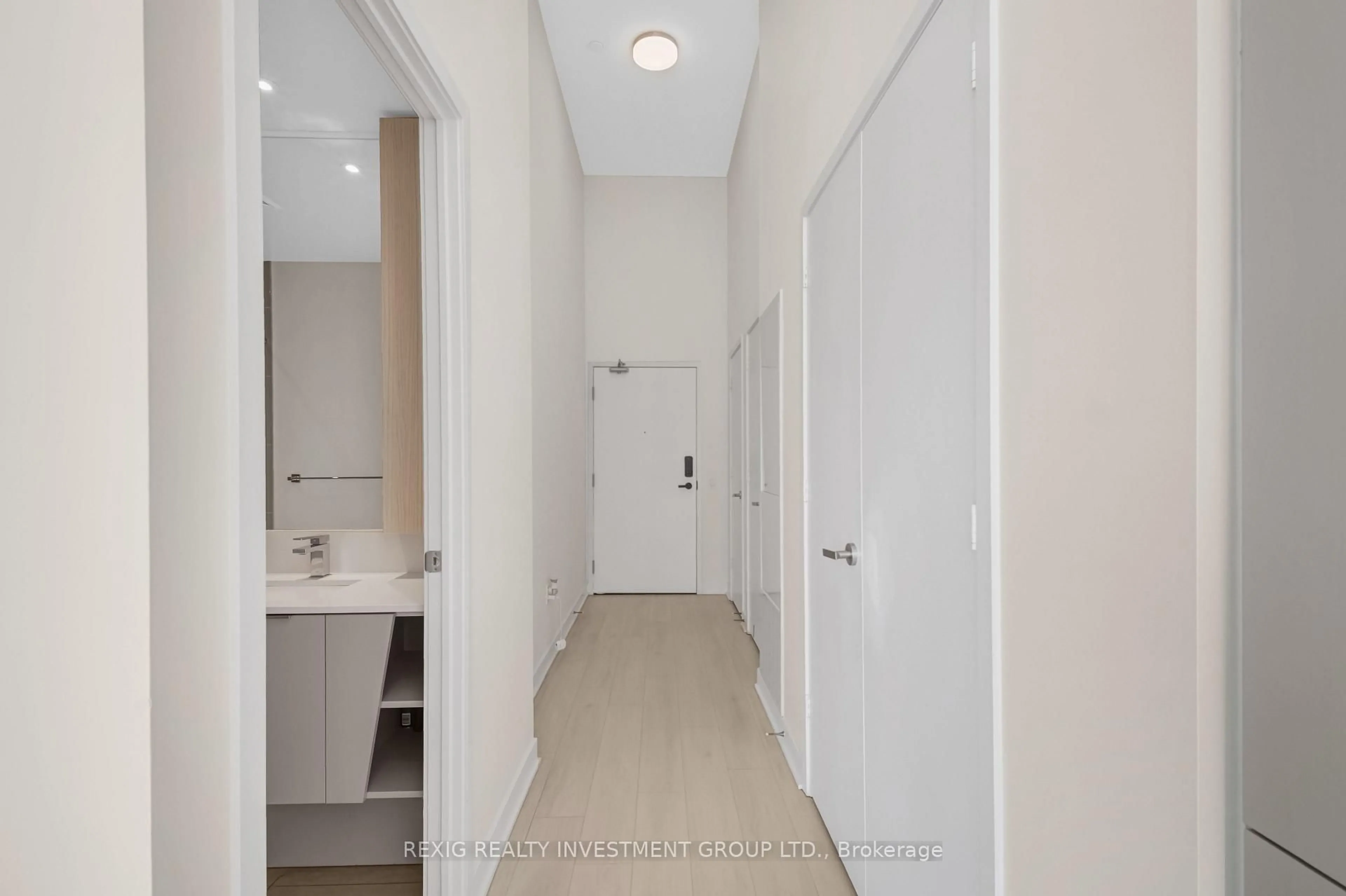 Unknown for 3900 Confederation Pkwy #418, Mississauga Ontario L5B 0K7