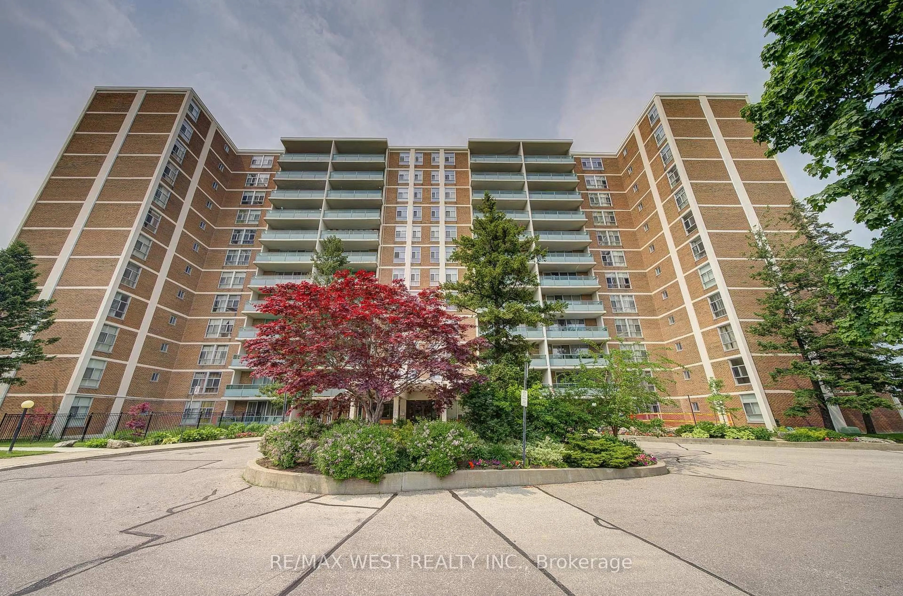 Unknown for 44 Longbourne Dr #606, Toronto Ontario M9R 2M7
