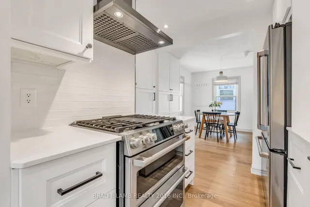 Additional property image - 794 The Queensway