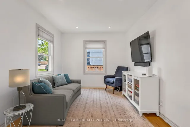 Additional property image - 794 The Queensway