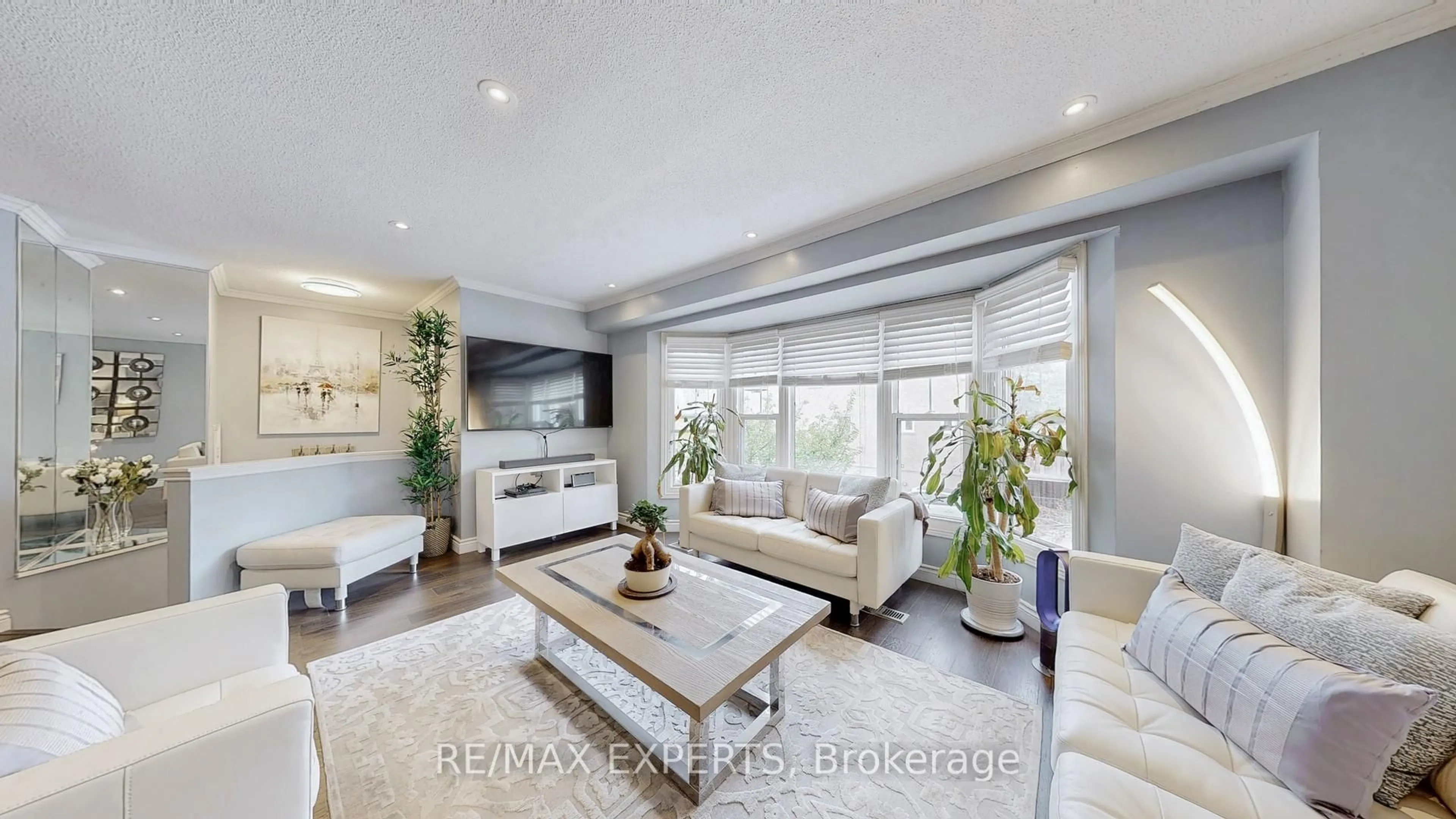 Living room with furniture, unknown for 43 Tamarack Circ, Toronto Ontario M9P 3T9