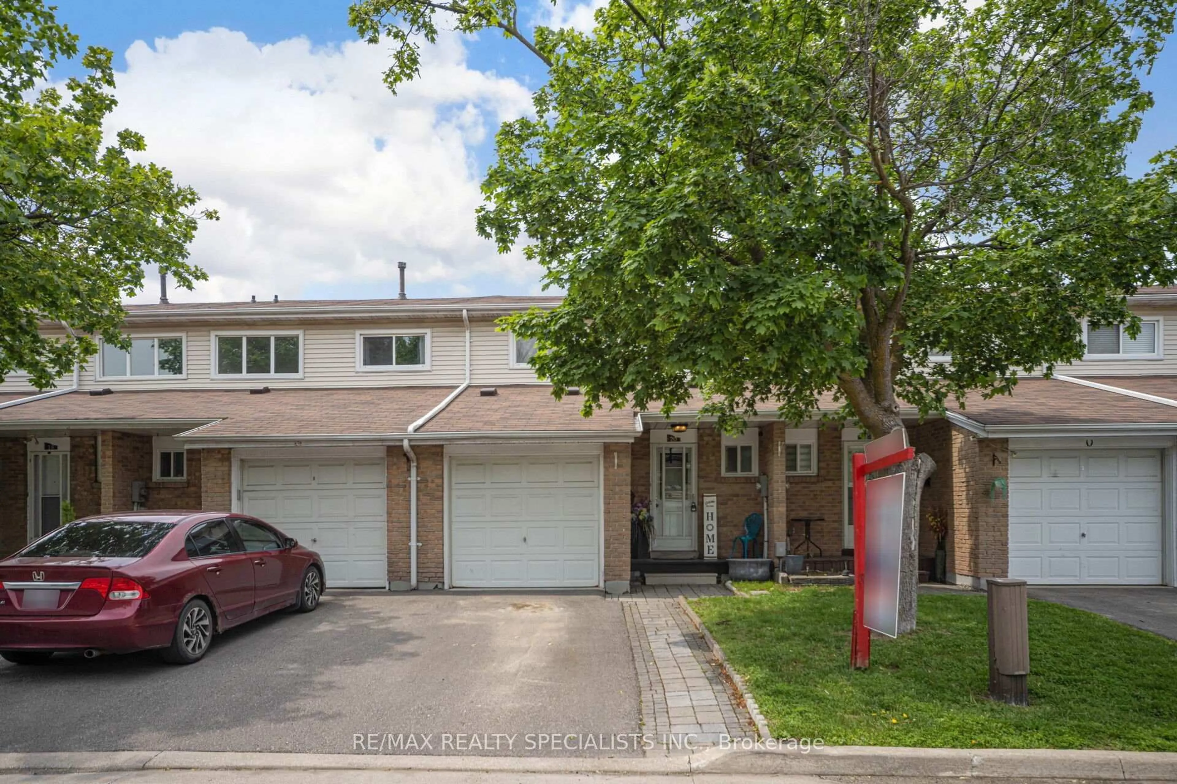Unknown for 20 Enmount Dr, Brampton Ontario L6T 4C8
