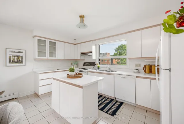 Additional property image - 53 Flamborough Dr