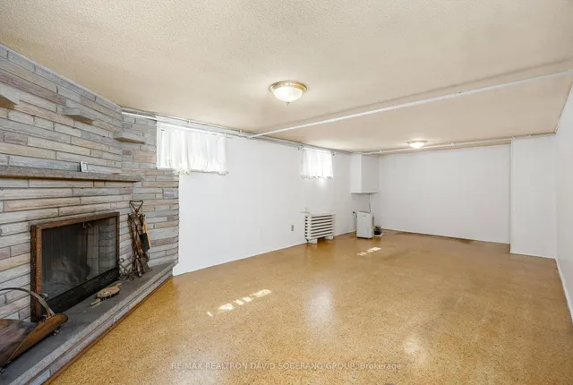 Additional property image - 53 Flamborough Dr