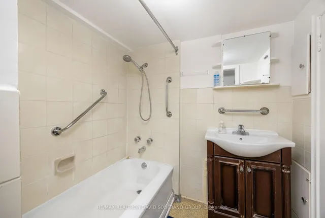 Additional property image - 53 Flamborough Dr