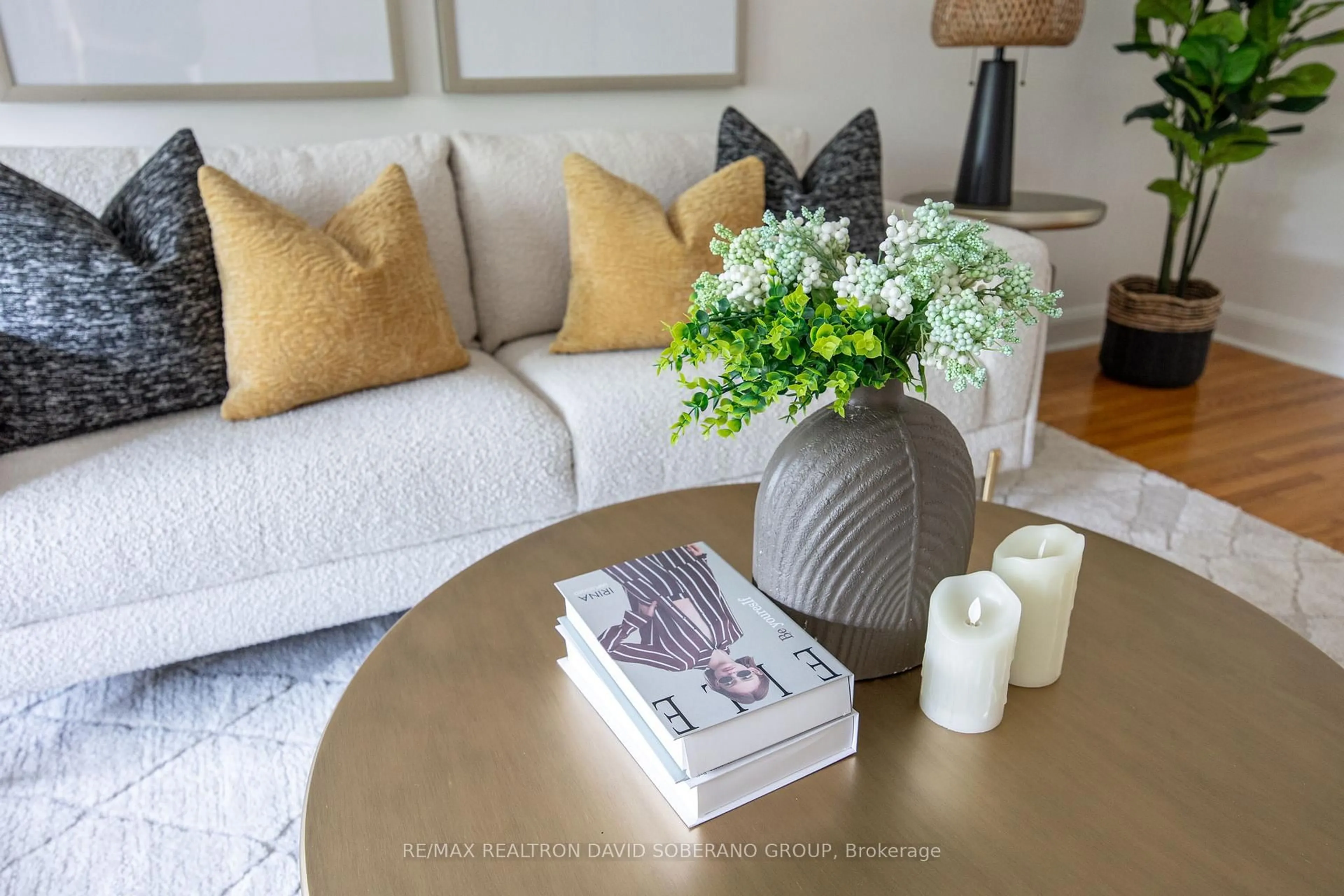 Living room with furniture, unknown for 53 Flamborough Dr, Toronto Ontario M6M 2R5
