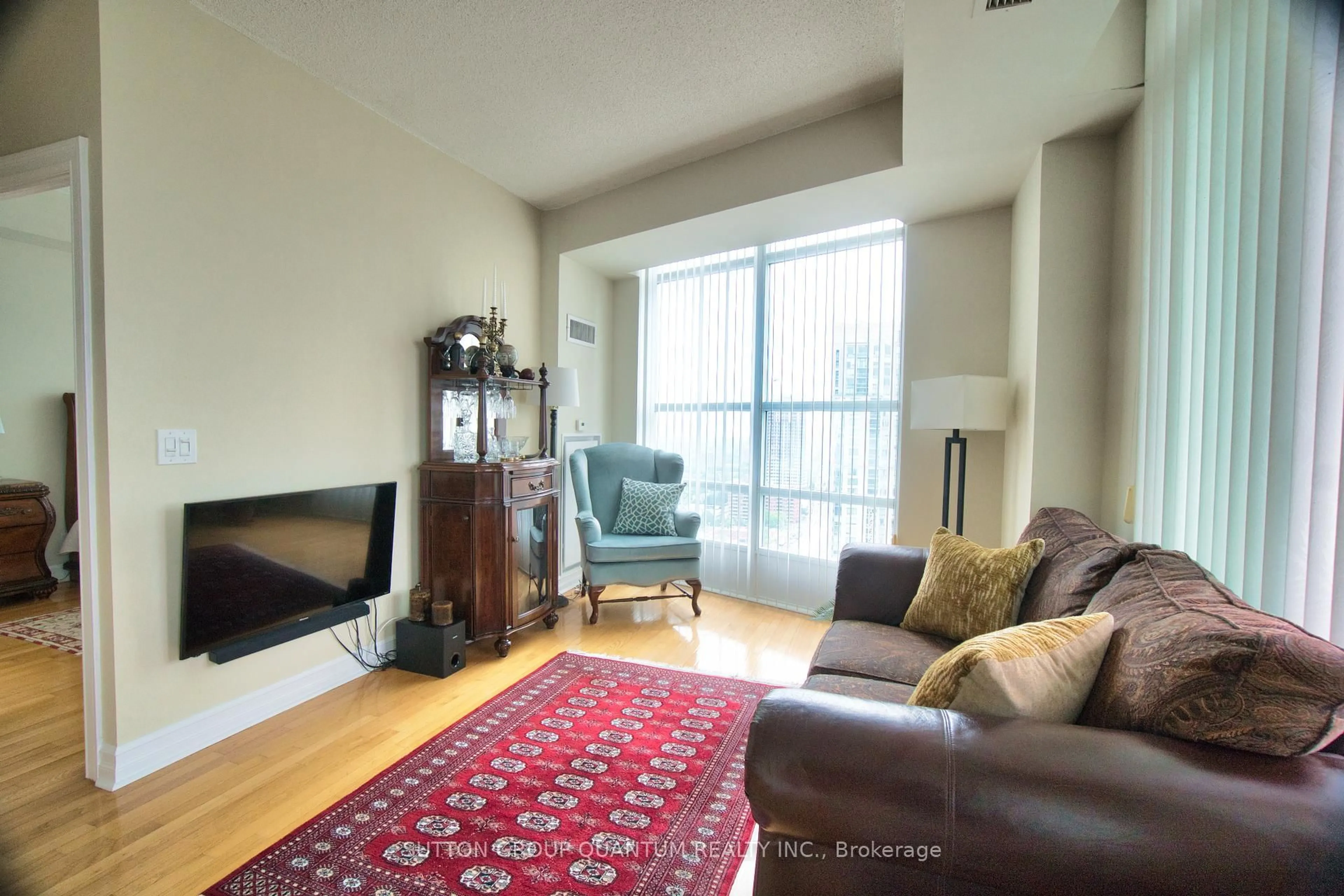 Living room with furniture, unknown for 1 Elm Dr #2705, Mississauga Ontario L5B 4M1