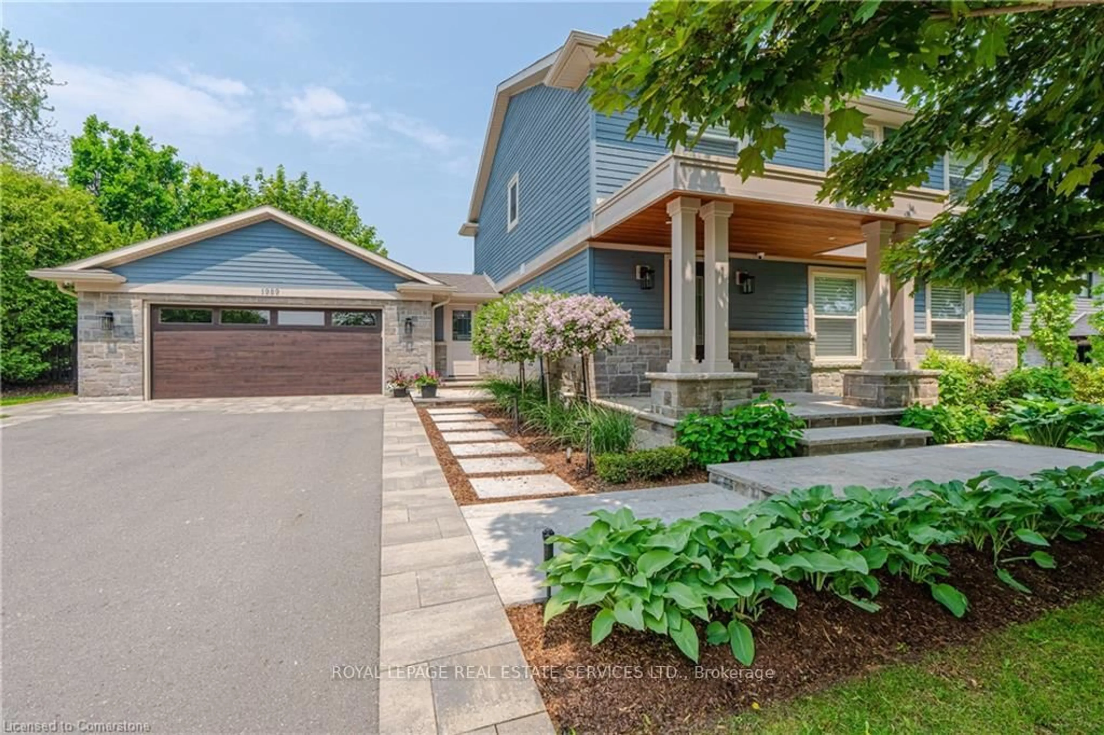 Home with brick exterior material, street for 1989 Fieldgate Dr, Burlington Ontario L7P 3H4