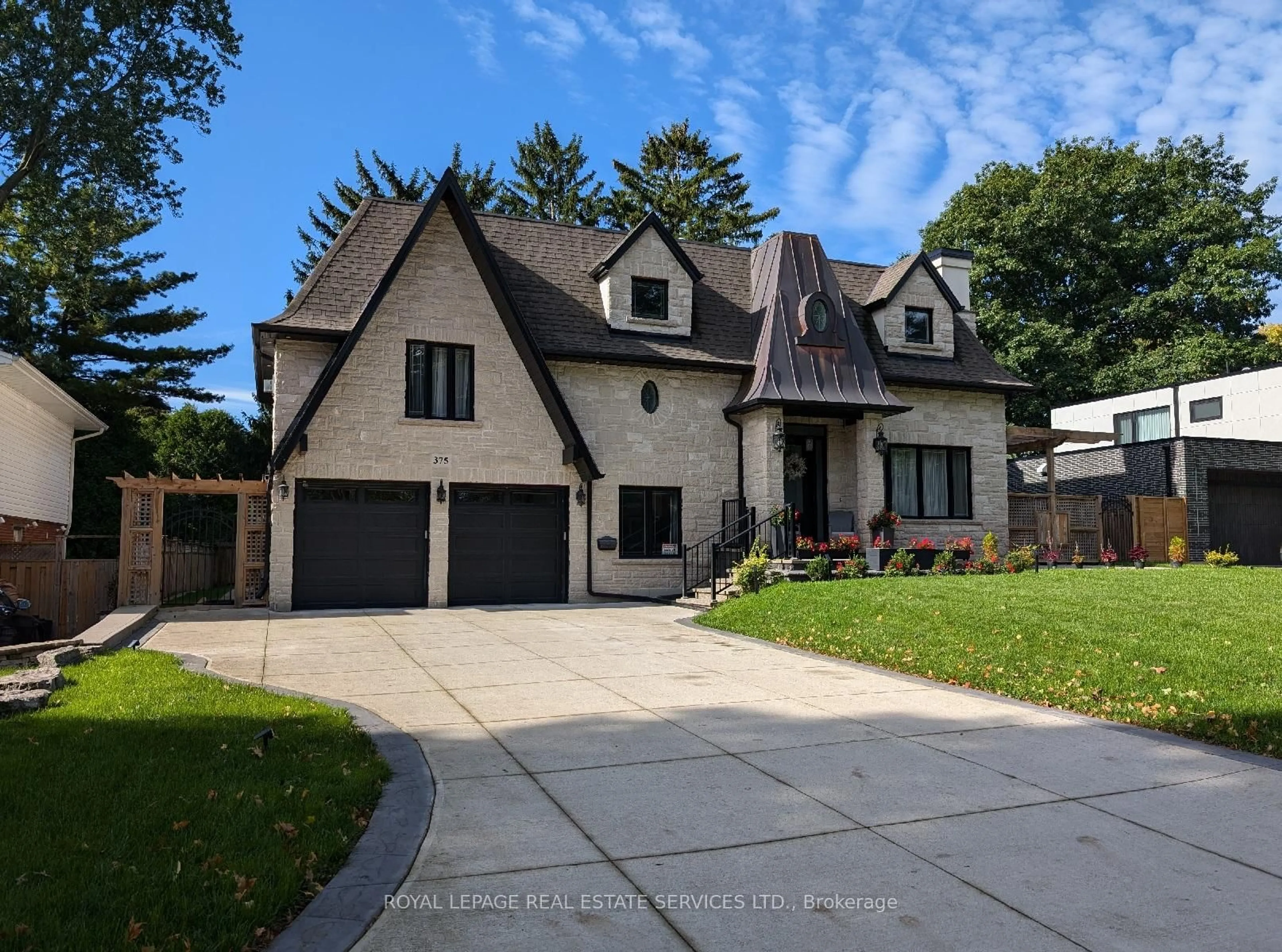 Home with brick exterior material, street for 375 Arden Cres, Burlington Ontario L7L 2A7