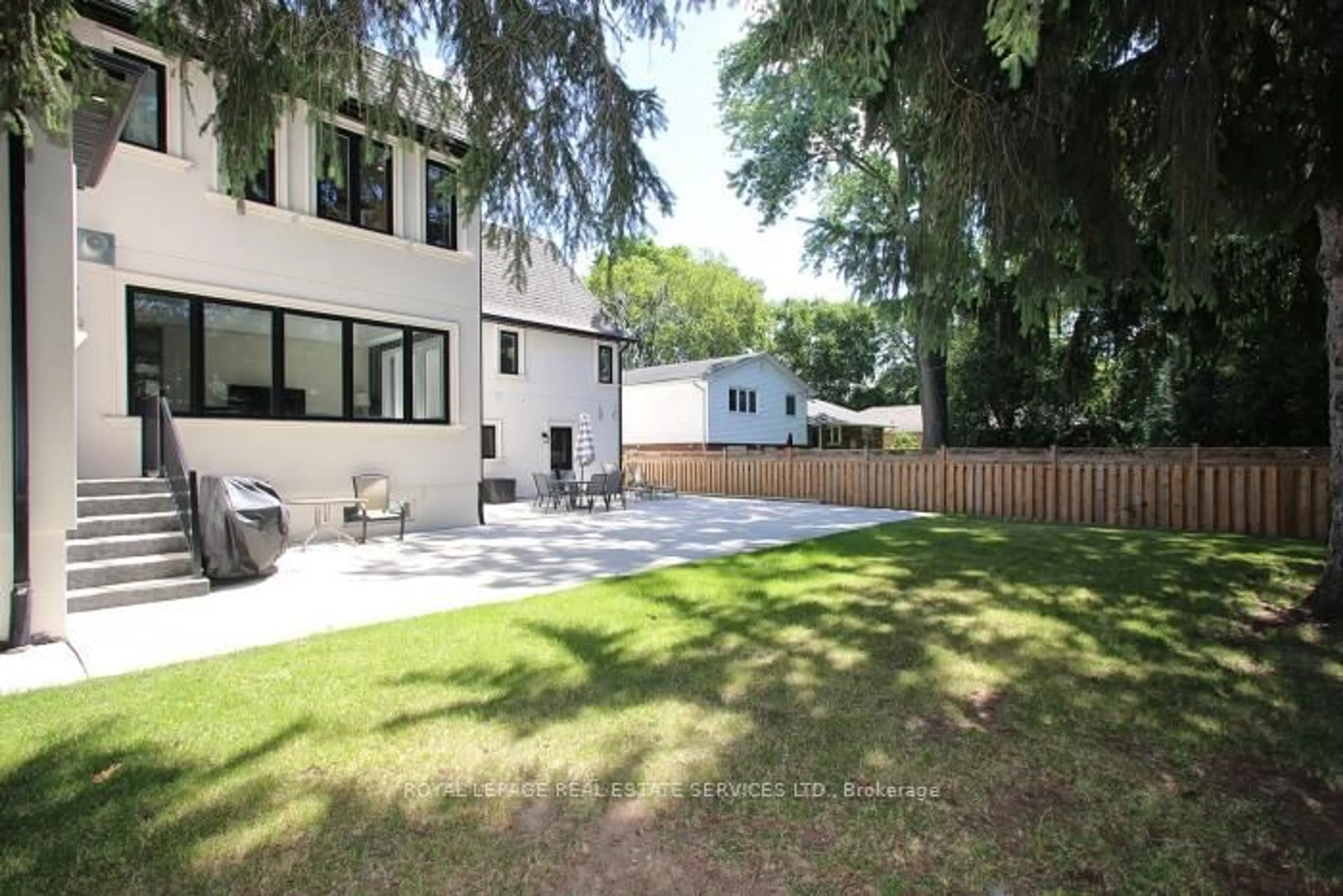 Unknown for 375 Arden Cres, Burlington Ontario L7L 2A7