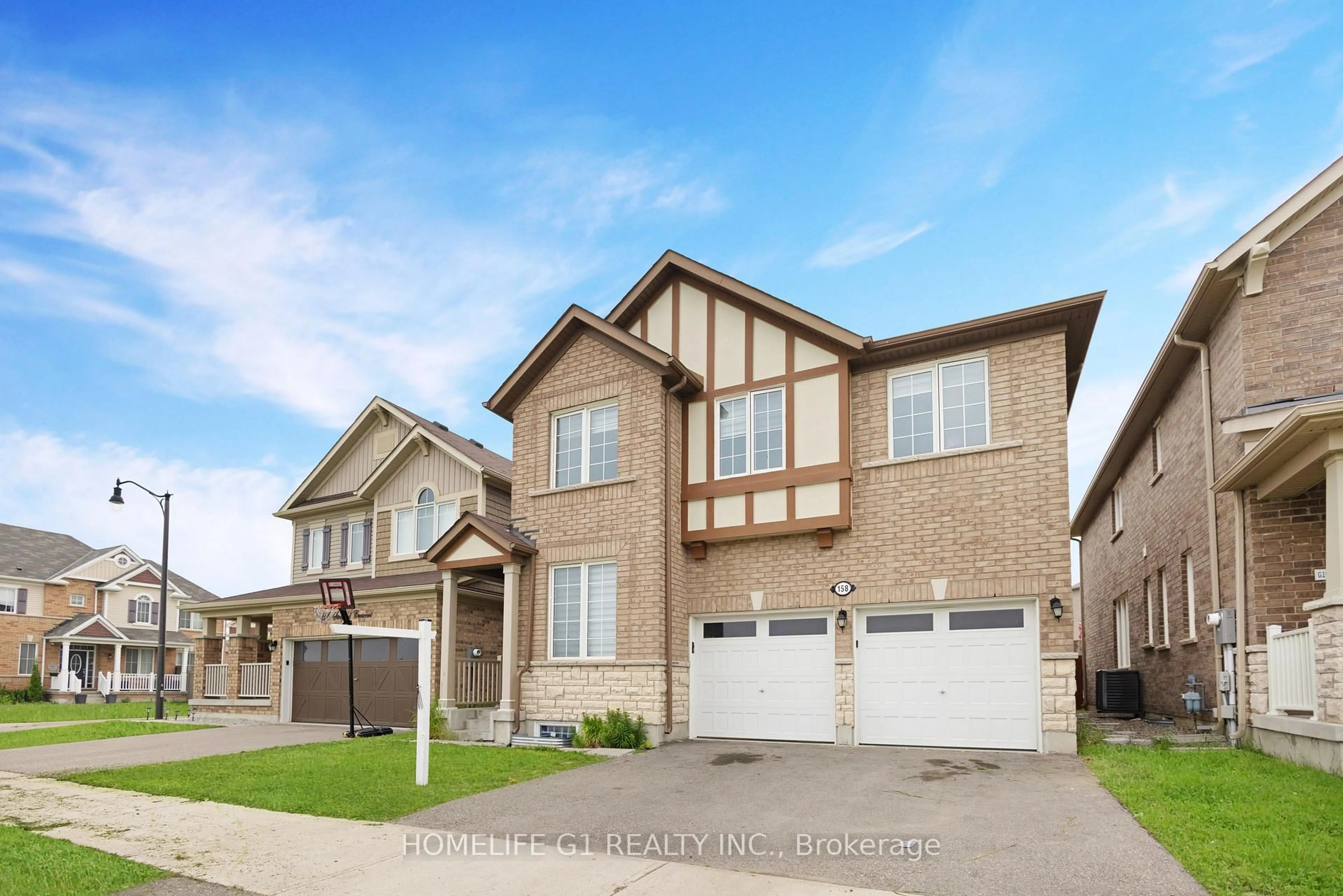 Home with brick exterior material, street for 158 Thornbush Blvd, Brampton Ontario L7A 0G4