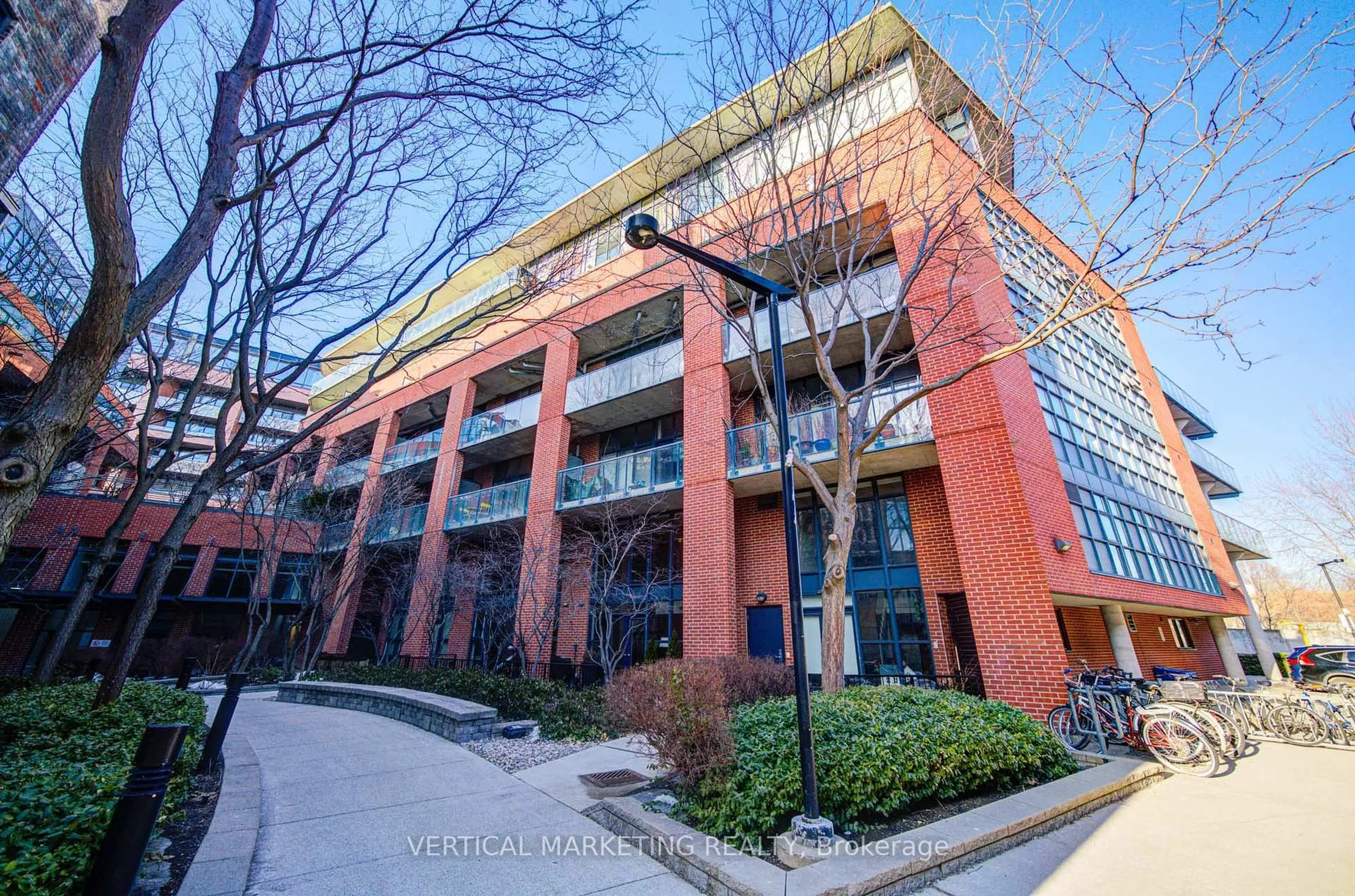 Unknown for 369 Sorauren Ave #510, Toronto Ontario M6R 3C2