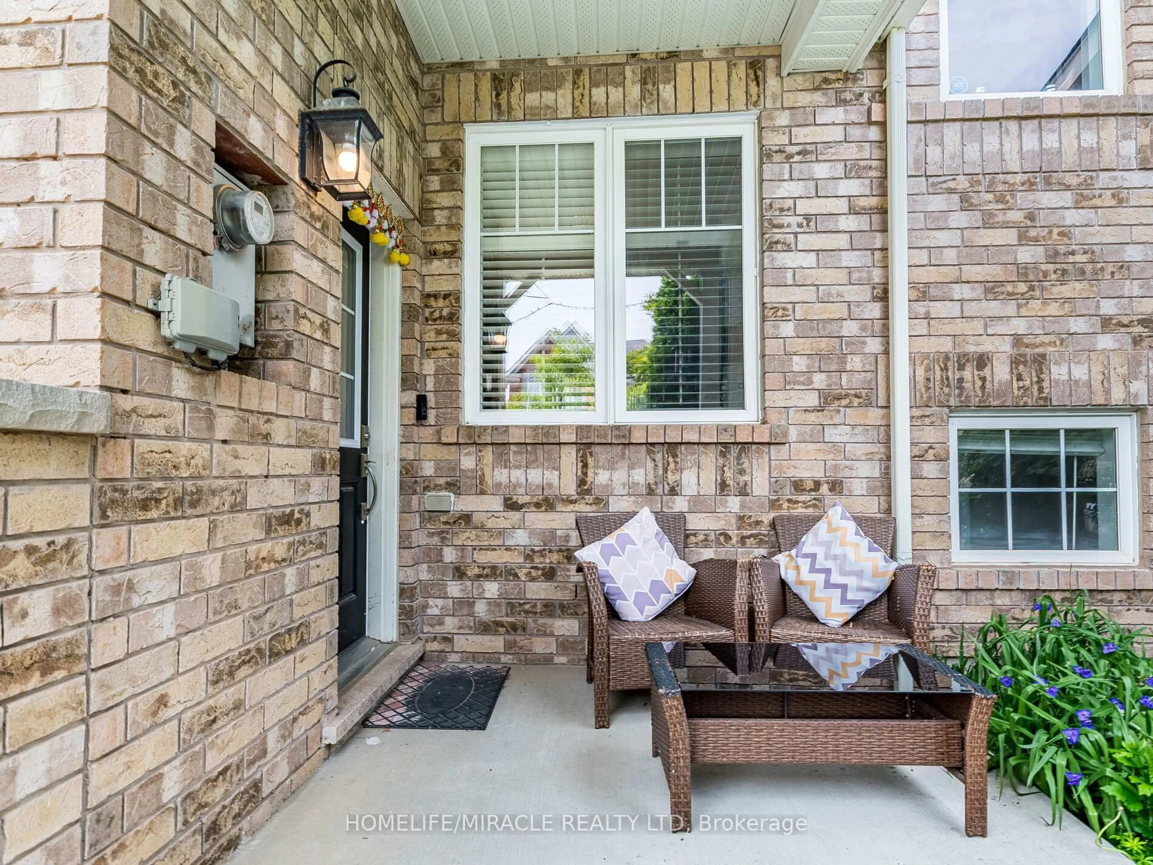 Home with brick exterior material, street for 55 Mccandless Crt, Milton Ontario L9T 2C4
