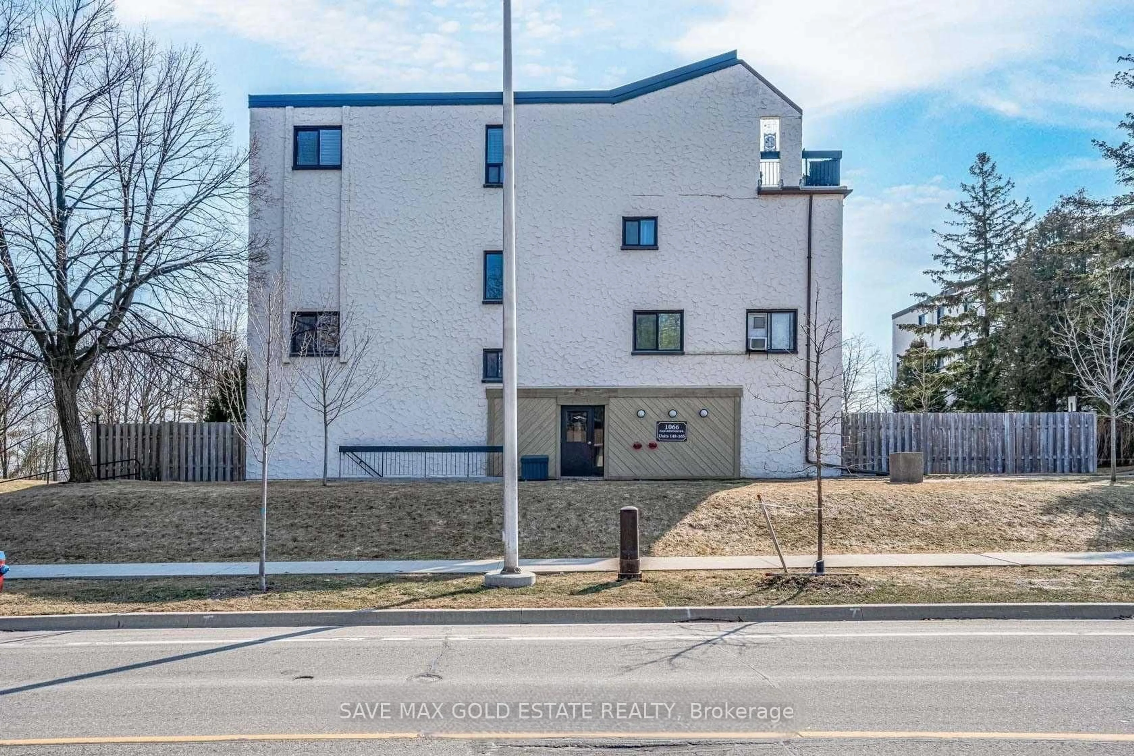 Unknown for 1066 FALGARWOOD Dr #165, Oakville Ontario L6H 2P3