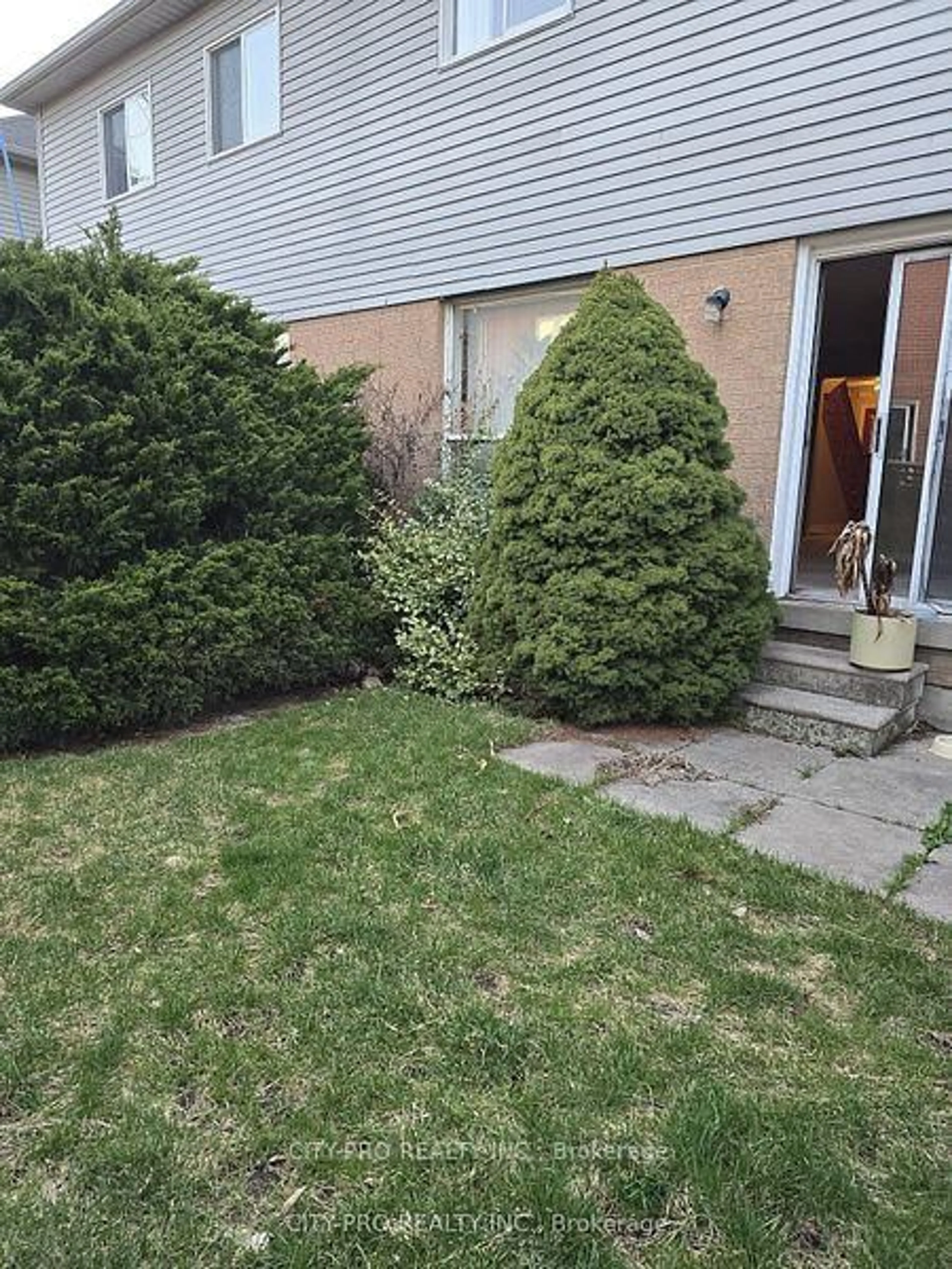 Patio, street for 55 Rain Lily Lane, Brampton Ontario L6R 1S5