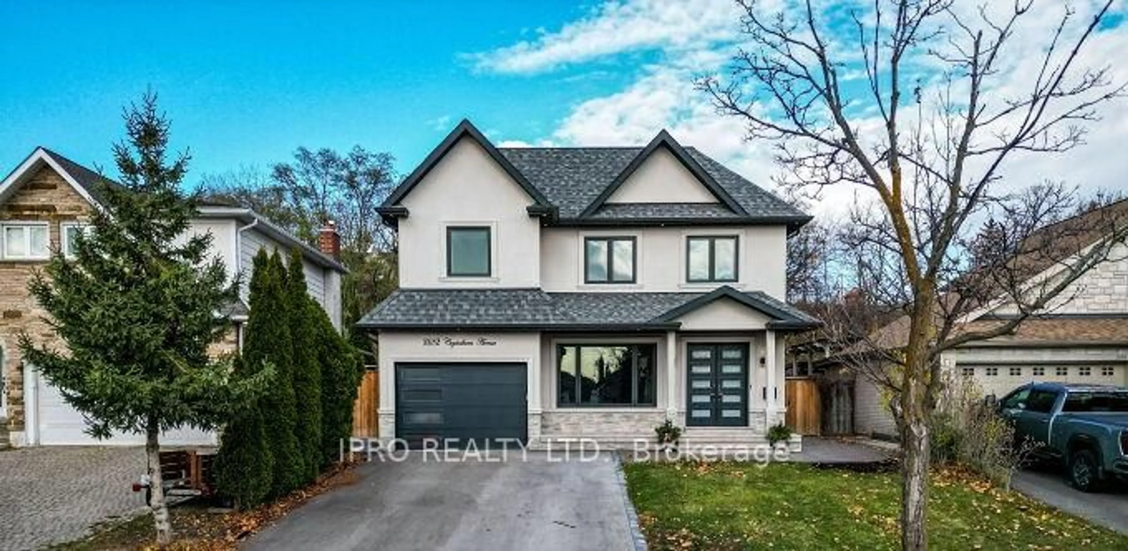Home with brick exterior material, street for 2682 Crystalburn Ave, Mississauga Ontario L5B 2N8