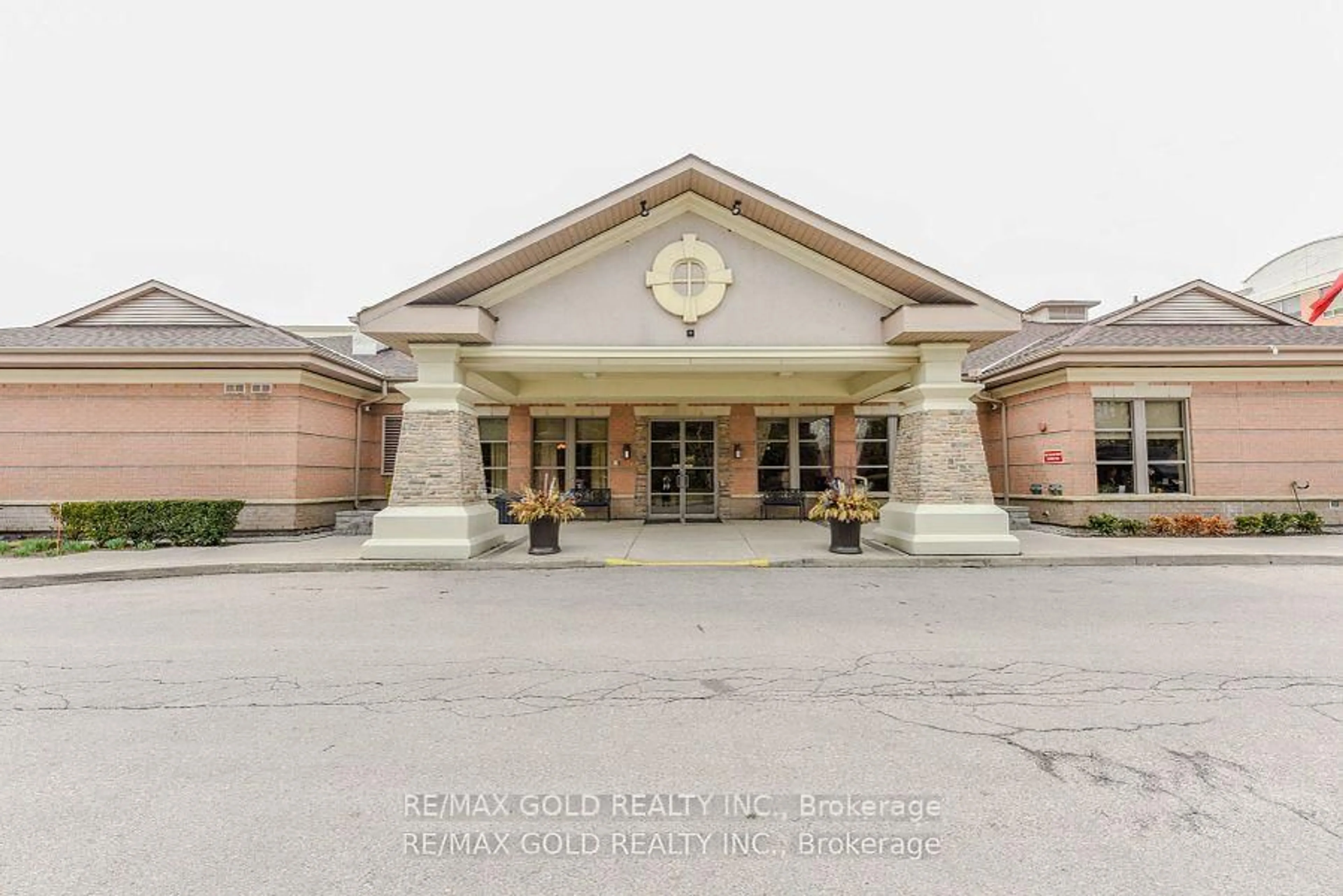 Unknown for 100 Burloak Dr #2411, Burlington Ontario L7L 6P6
