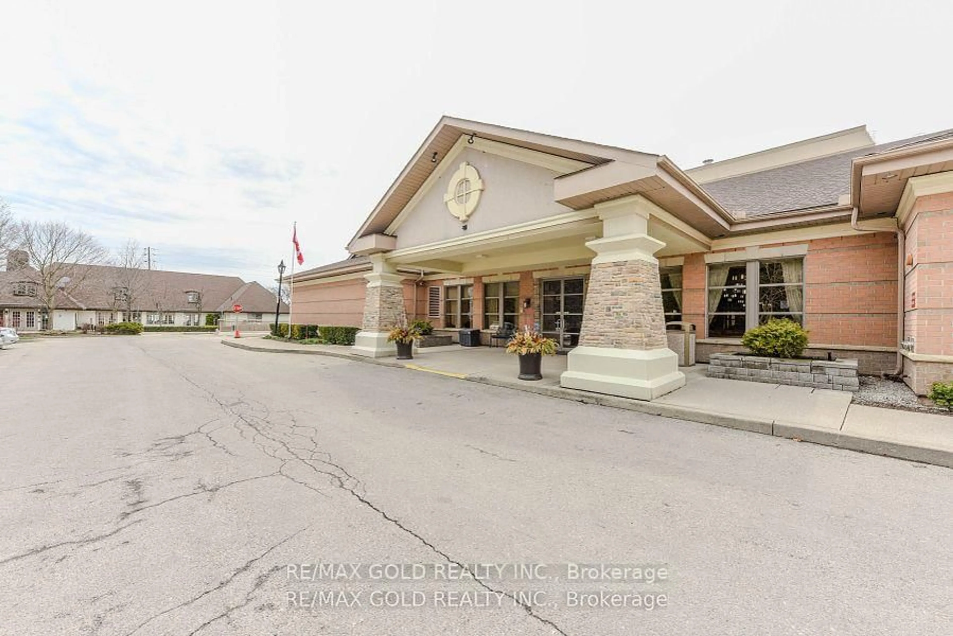 Unknown for 100 Burloak Dr #2411, Burlington Ontario L7L 6P6