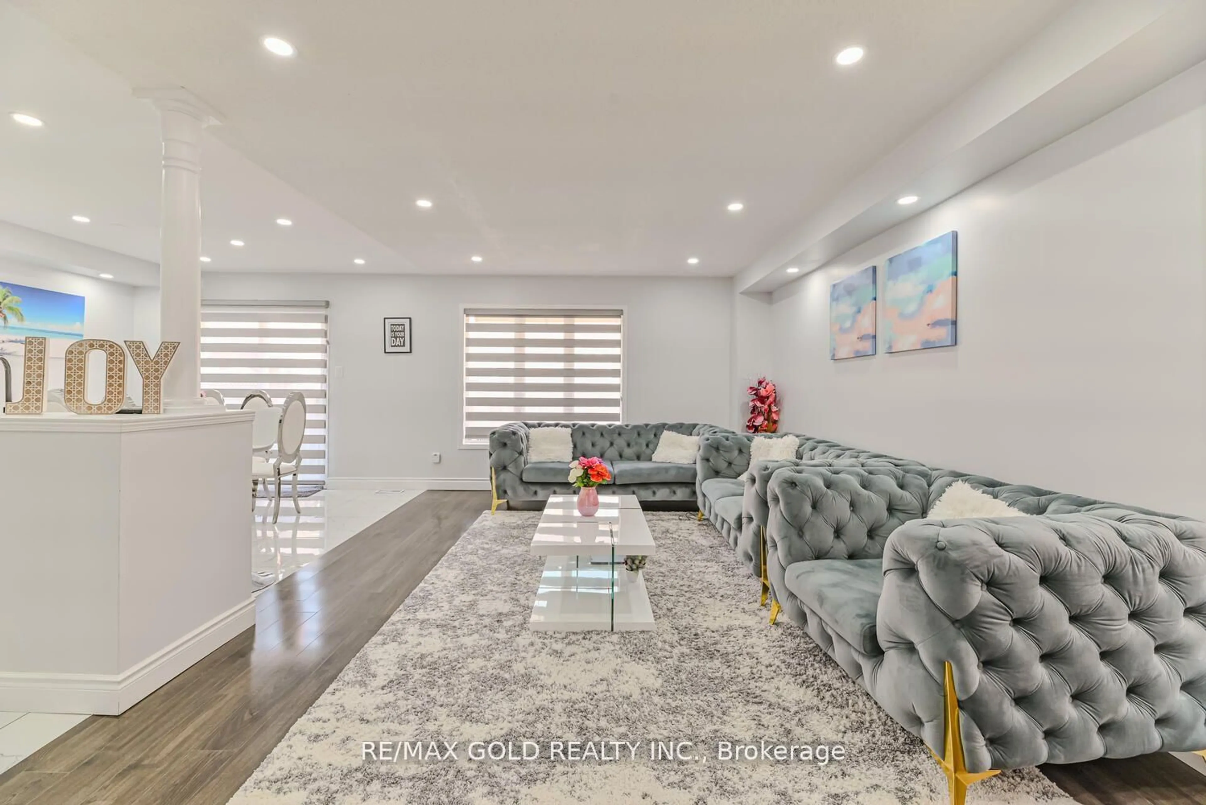 Living room with furniture, unknown for 24 Earth Star Tr, Brampton Ontario L6R 2P3